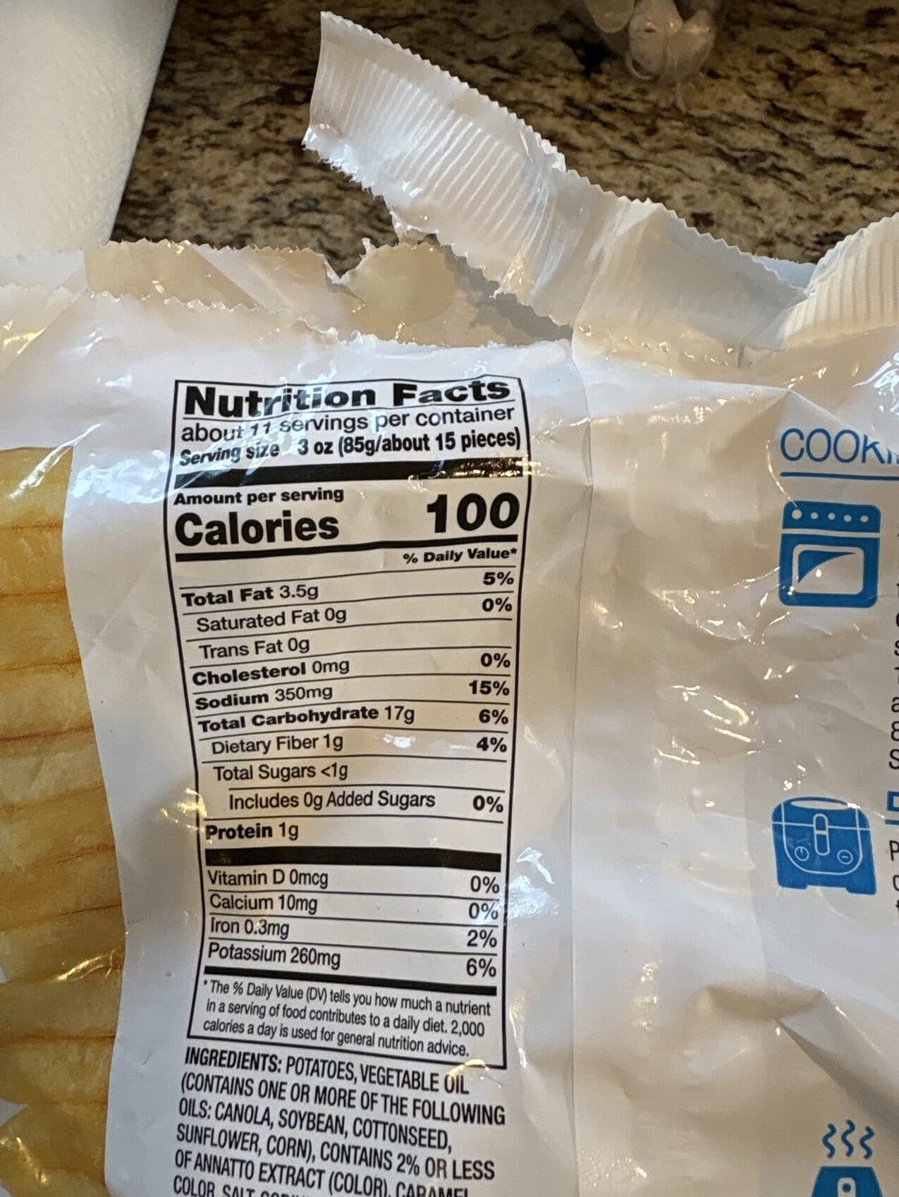 Hannaford Bros. Co. Straight Cut French Fried Potatoes packshot