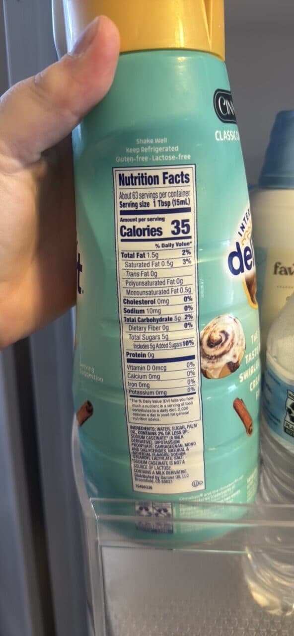 International Delight Classic Cinnamon Roll packshot
