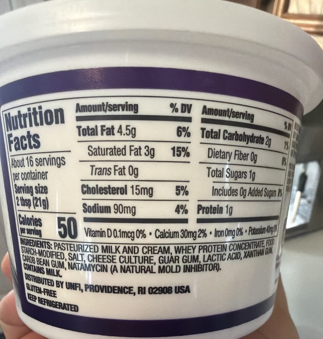 Essential Everyday Whipped Cream Cheese Spread packshot
