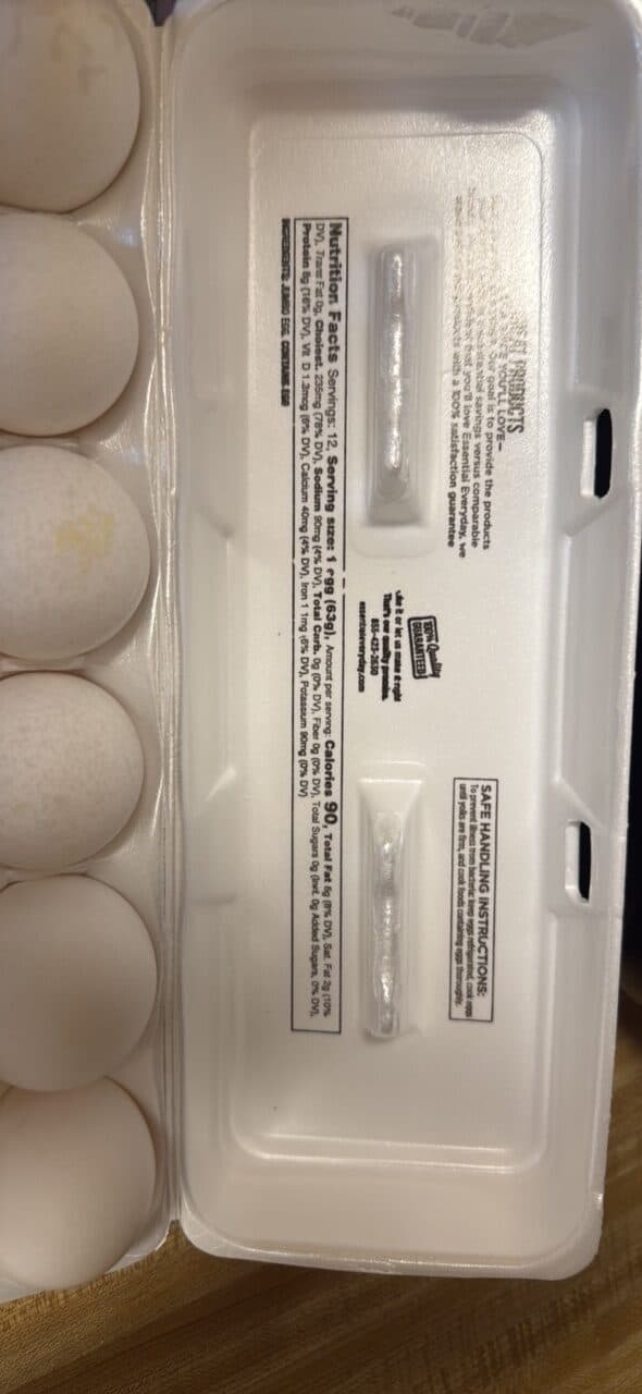 Essential everyday Jumbo Fresh Eggs packshot