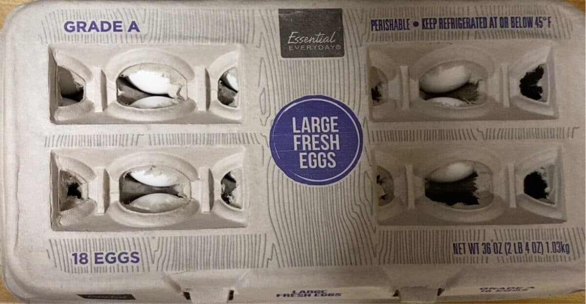 Essential Everyday Large Eggs packshot