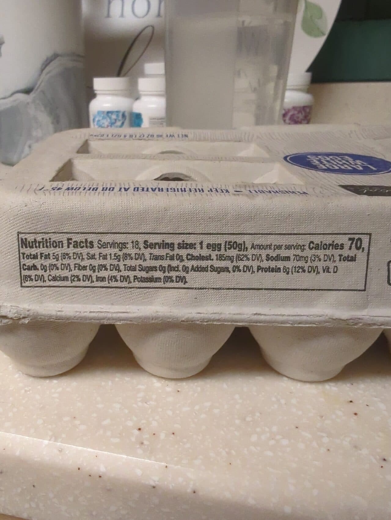 Essential Everyday Large Eggs packshot