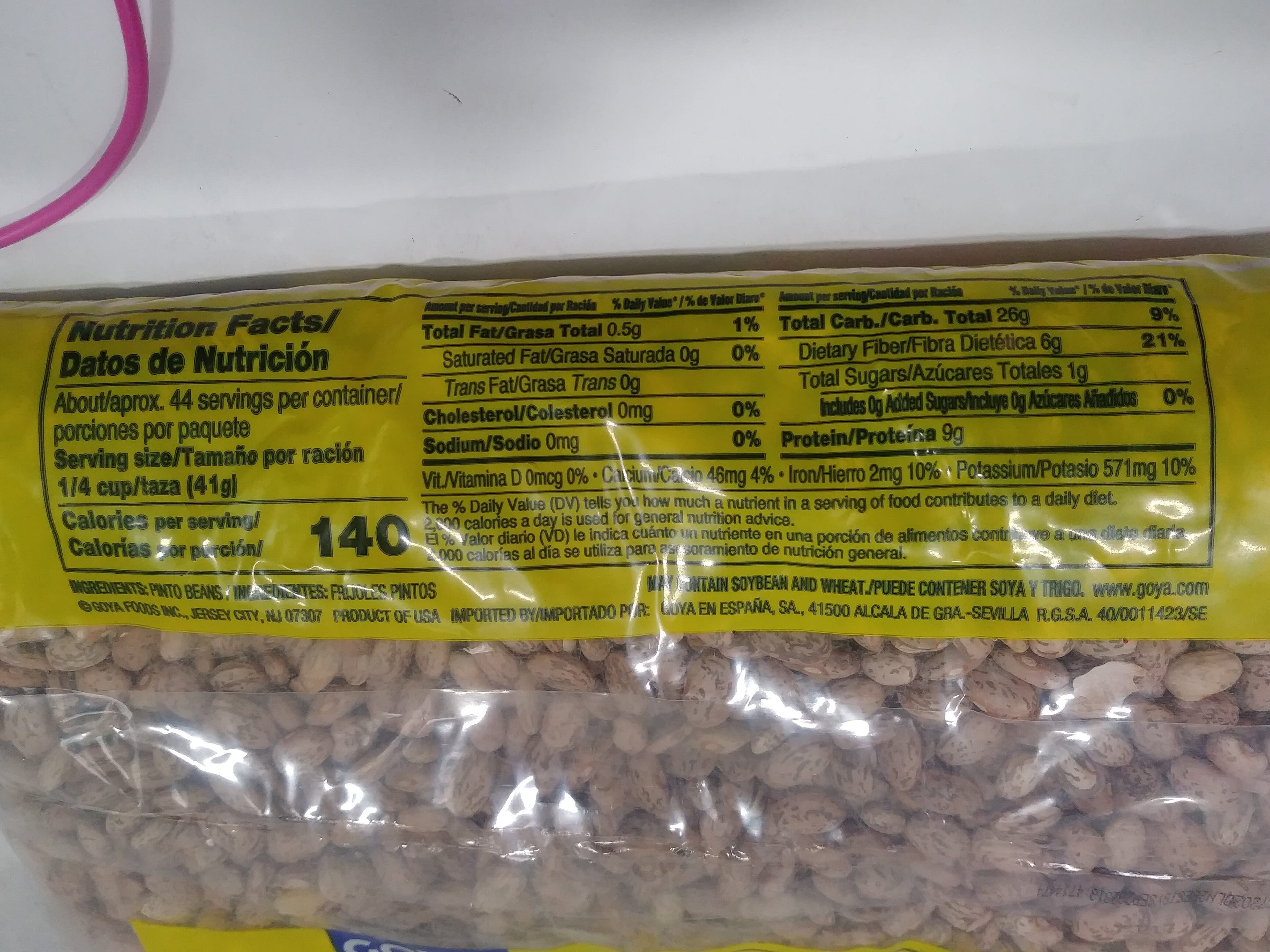 Goya Pinto Beans packshot
