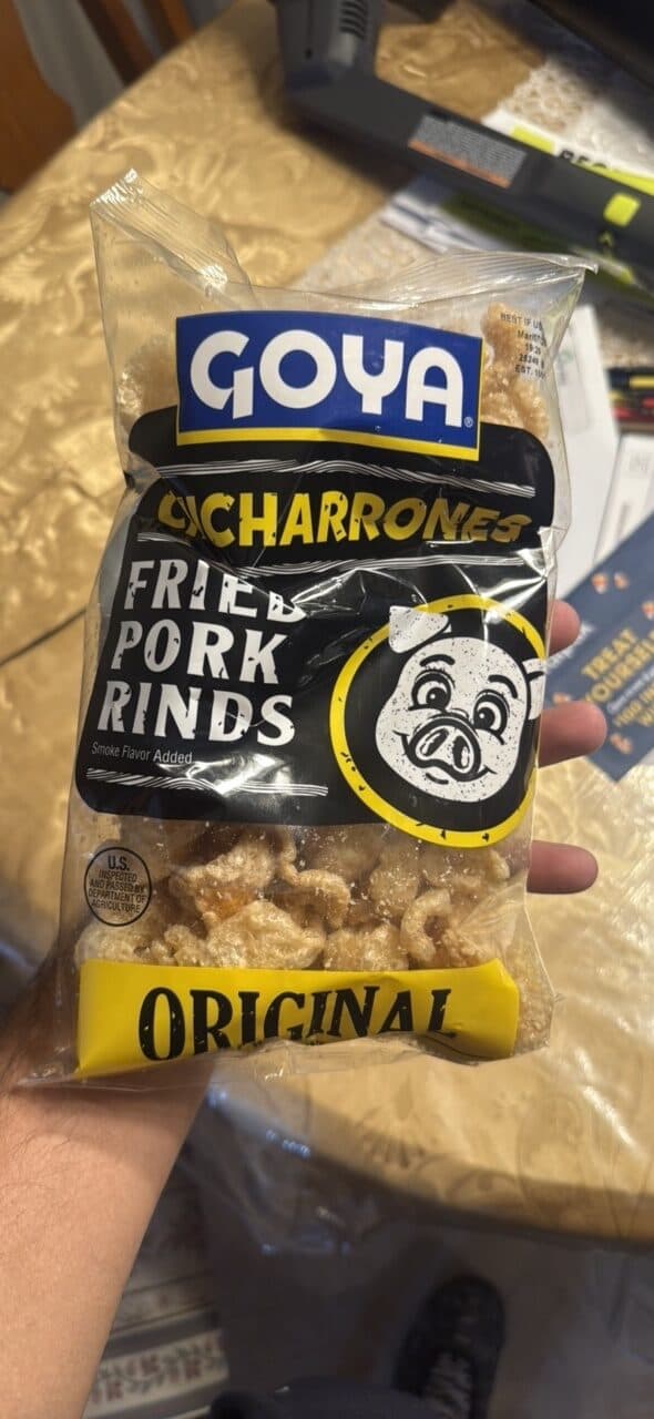 Goya Cicharrones Fried Pork Rinds packshot