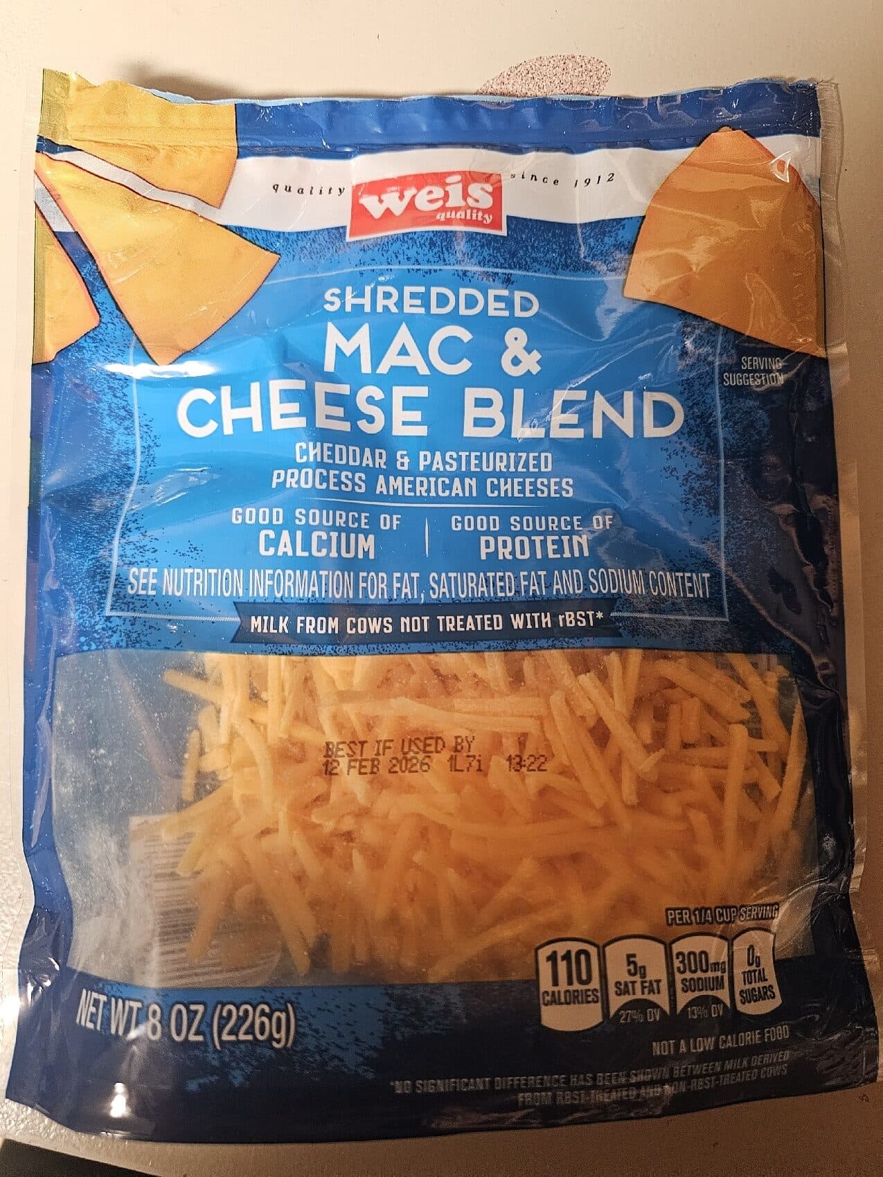 Weis Quality Mac & Cheese Blend Shredded Cheese packshot