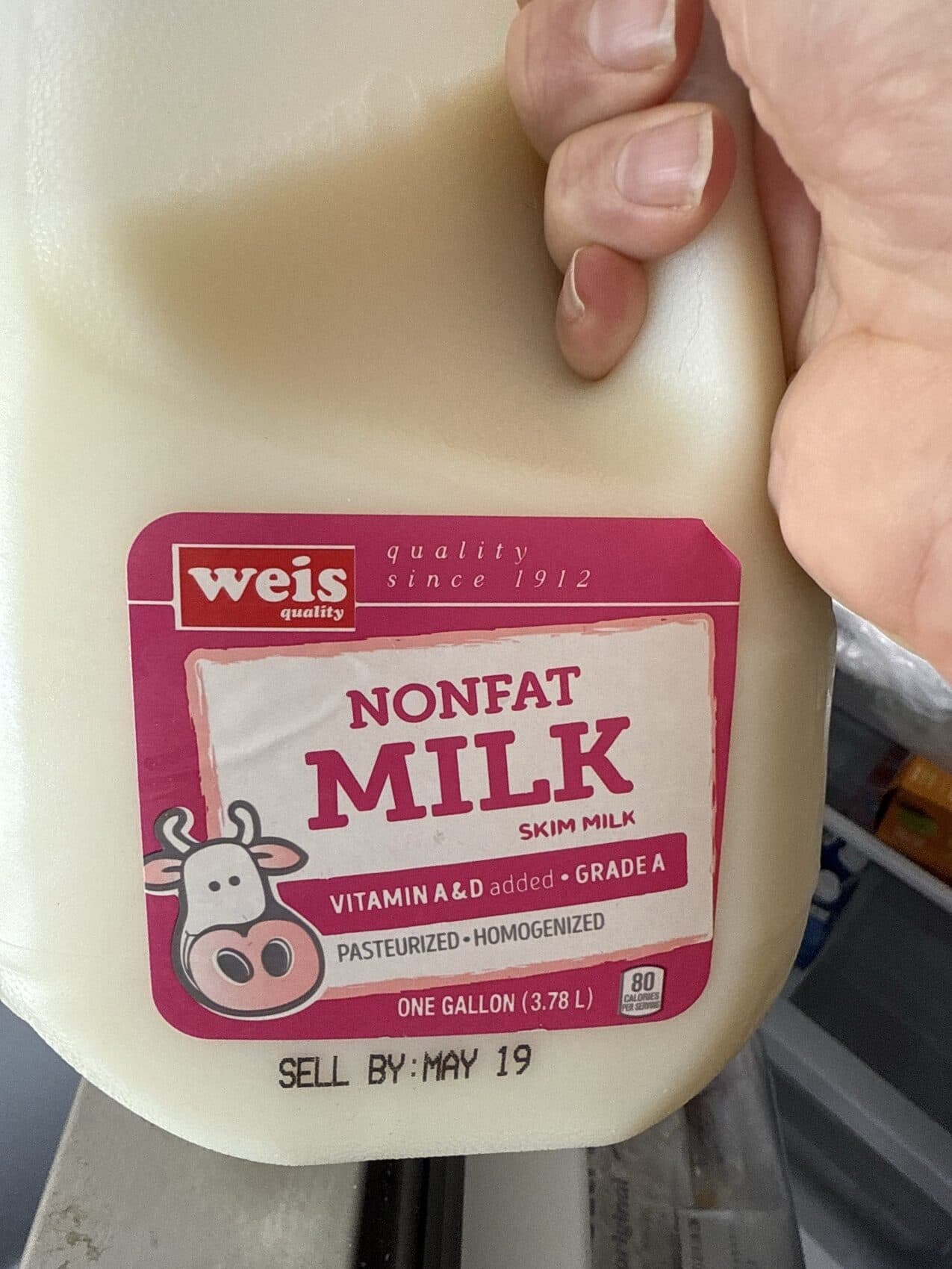 weis NONFAT MILK SKIM MILK packshot