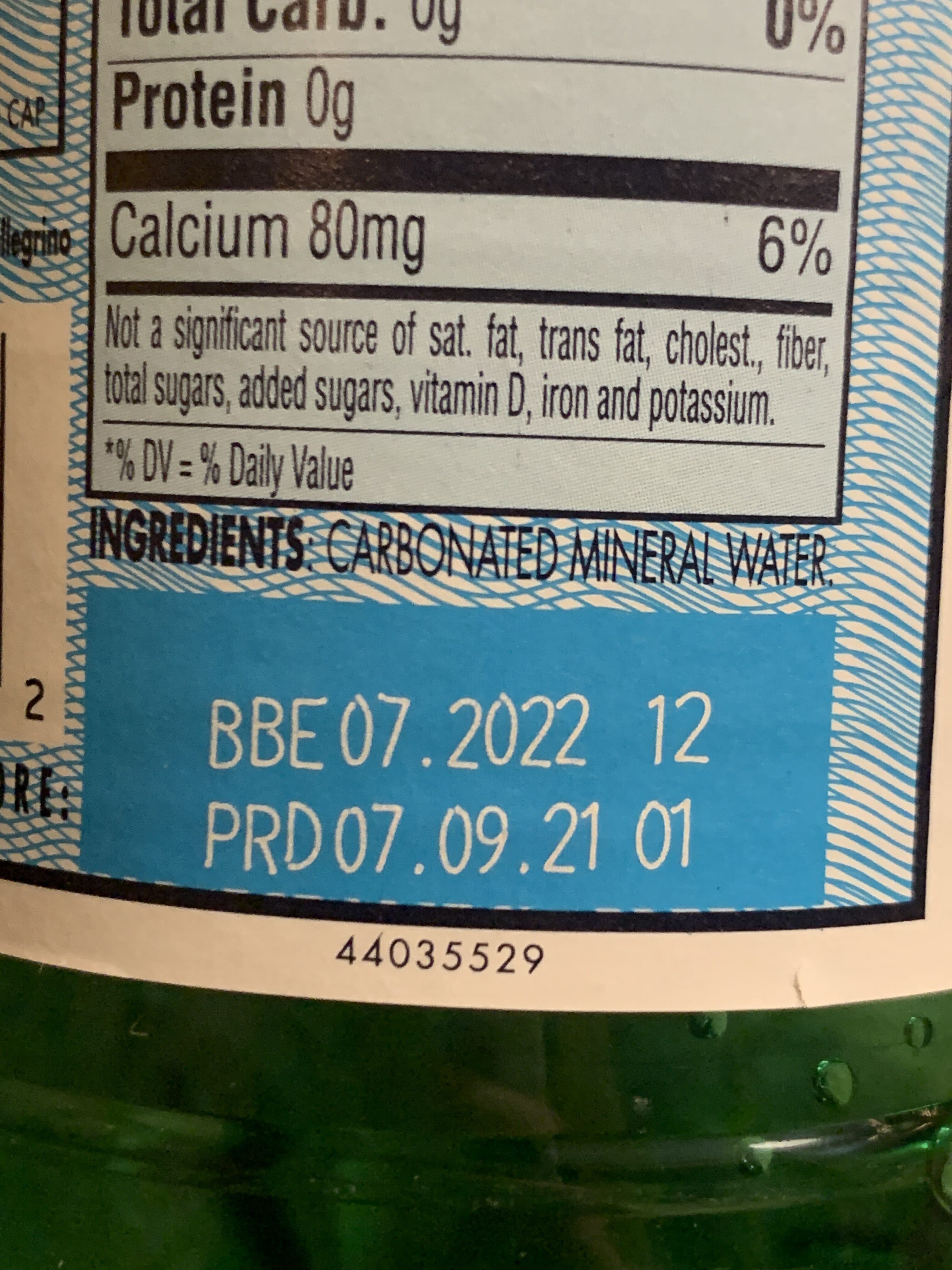 S.PELLEGRINO SPARKLING NATURAL MINERAL WATER packshot
