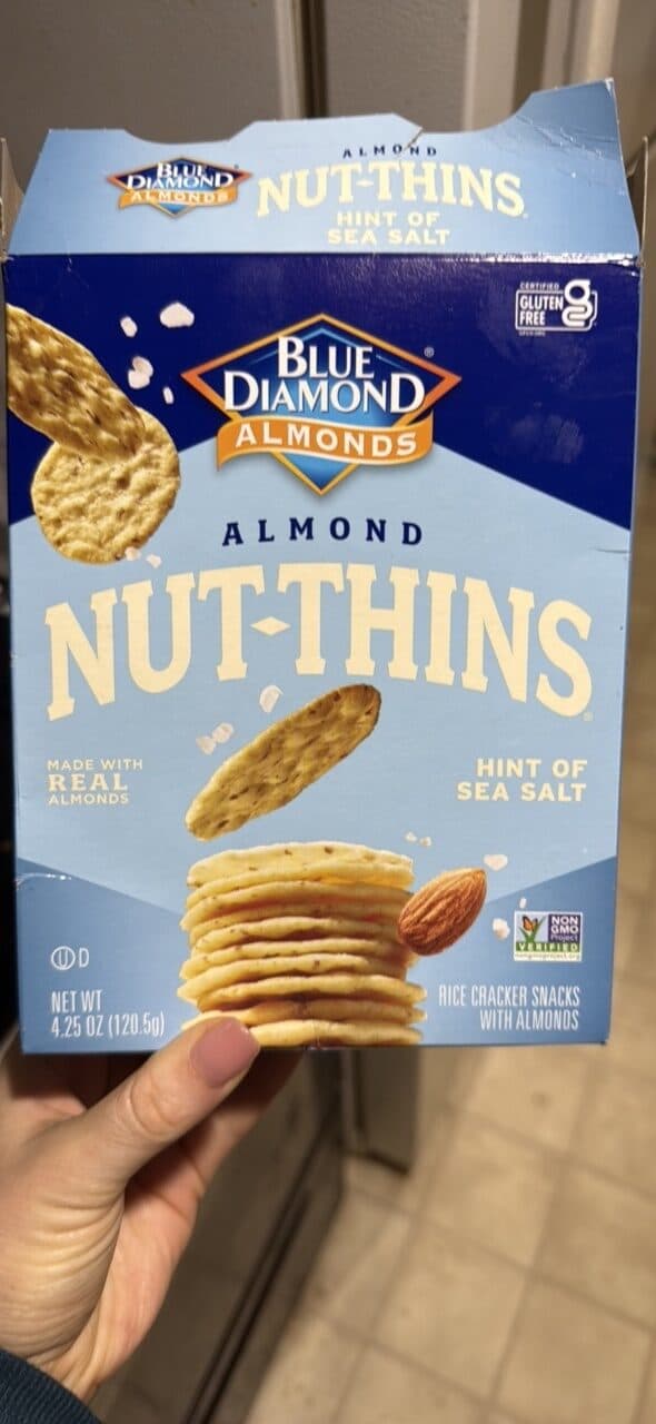 BLUE DIAMOND ALMONDS ALMOND NUT-THINS HINT OF SEA SALT packshot
