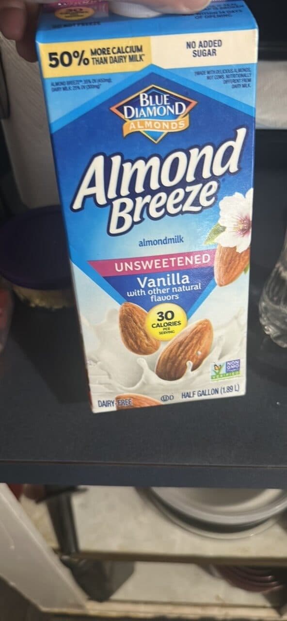 Blue Diamond Almonds Almond Breeze almondmilk UNSWEETENED Vanilla packshot