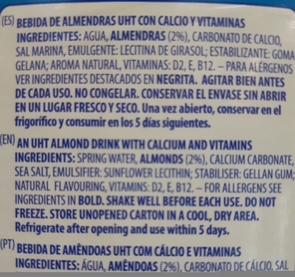 Blue Diamond Almond breeze packshot