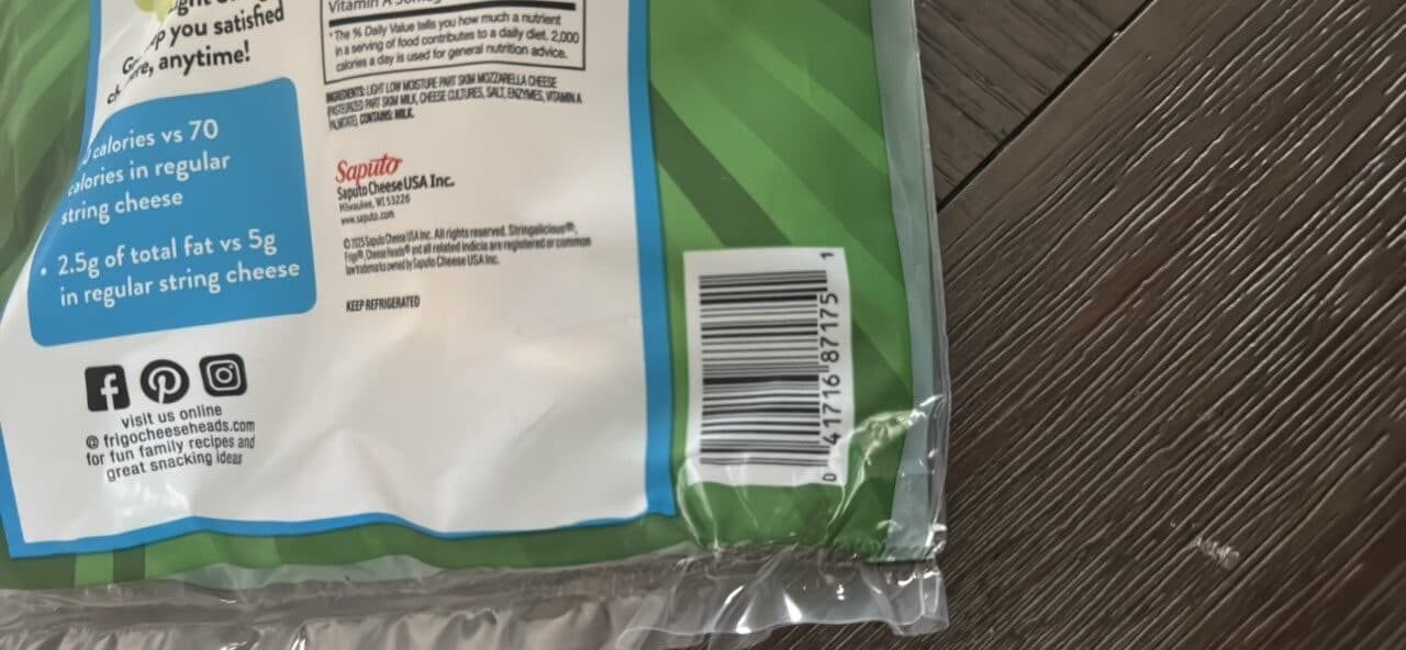Frigo Cheese Heads Light String Part Skim Mozzarella Cheese packshot