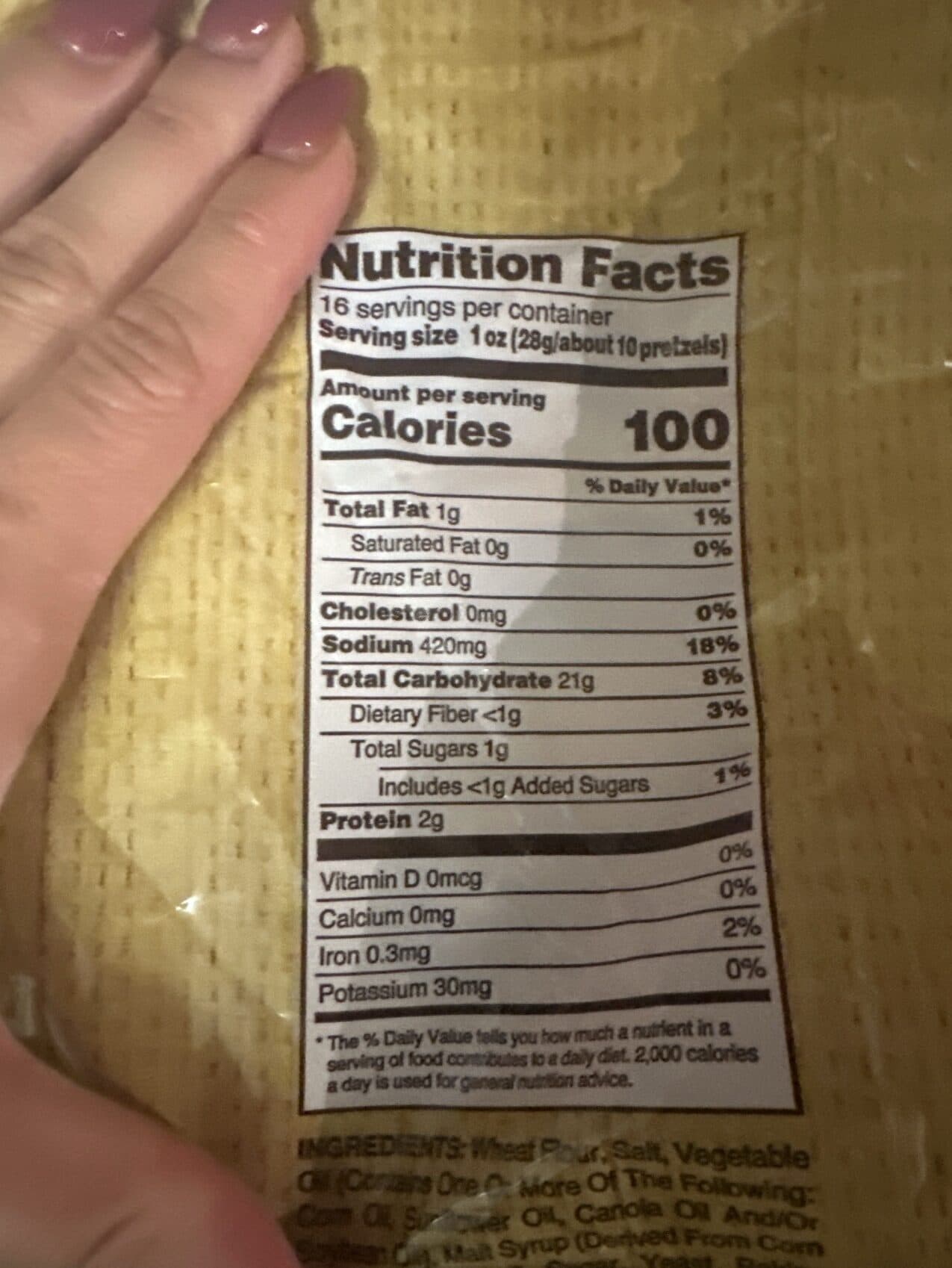 Utz Extra Thin Pretzels packshot