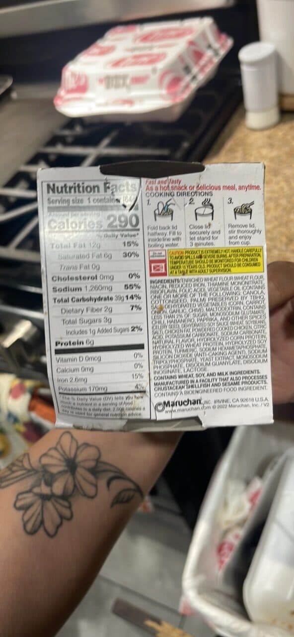 Maruchan Instant Lunch Hot & Spicy Chicken Flavor Ramen Noodle Soup packshot