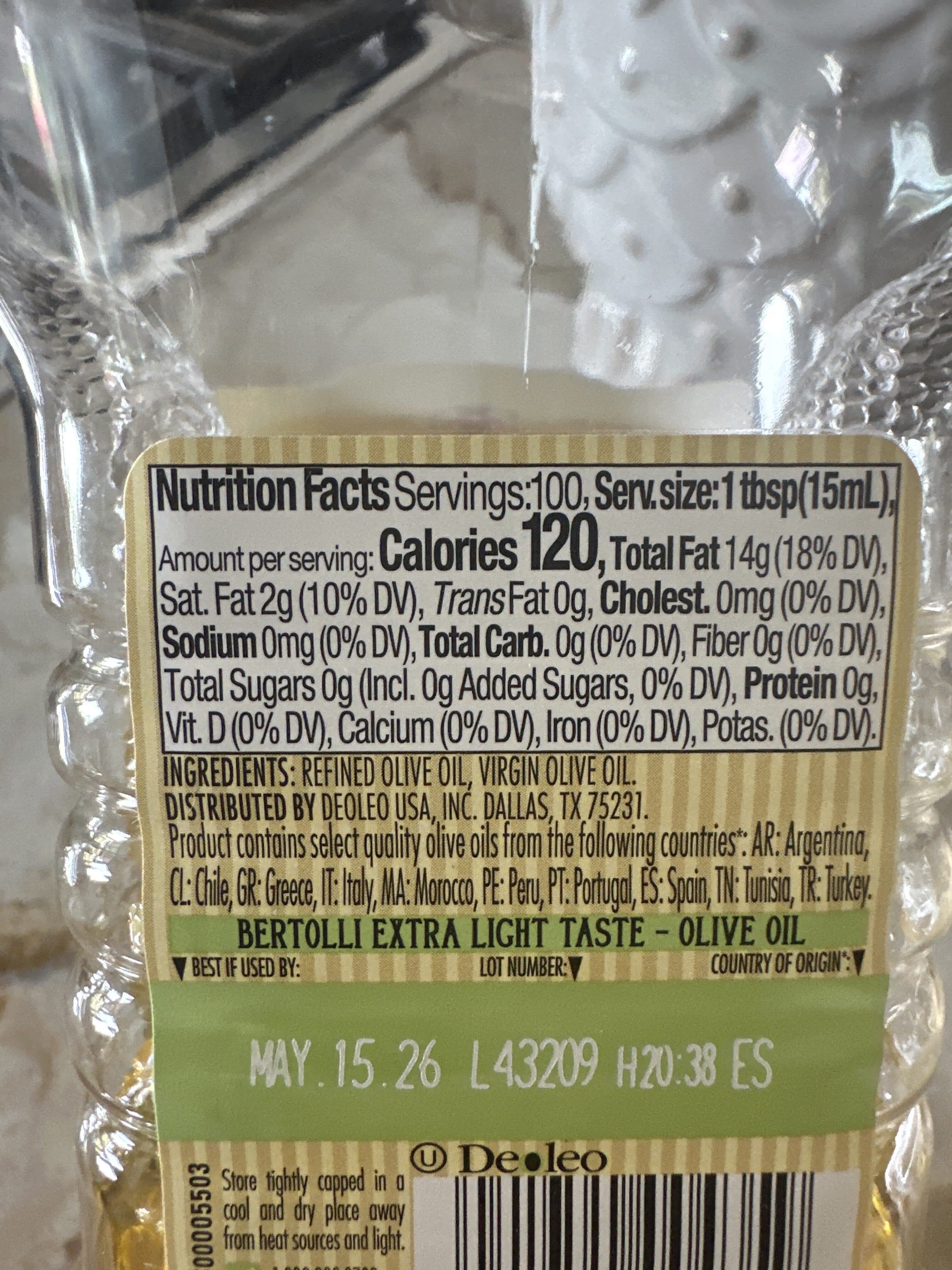 Bertolli Extra Light Tasting Olive Oil packshot