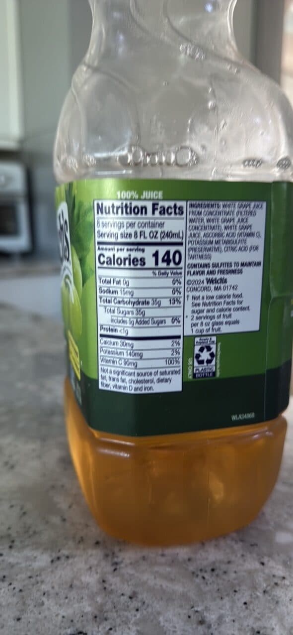 Welch's 100% GRAPE JUICE WHITE GRAPE packshot