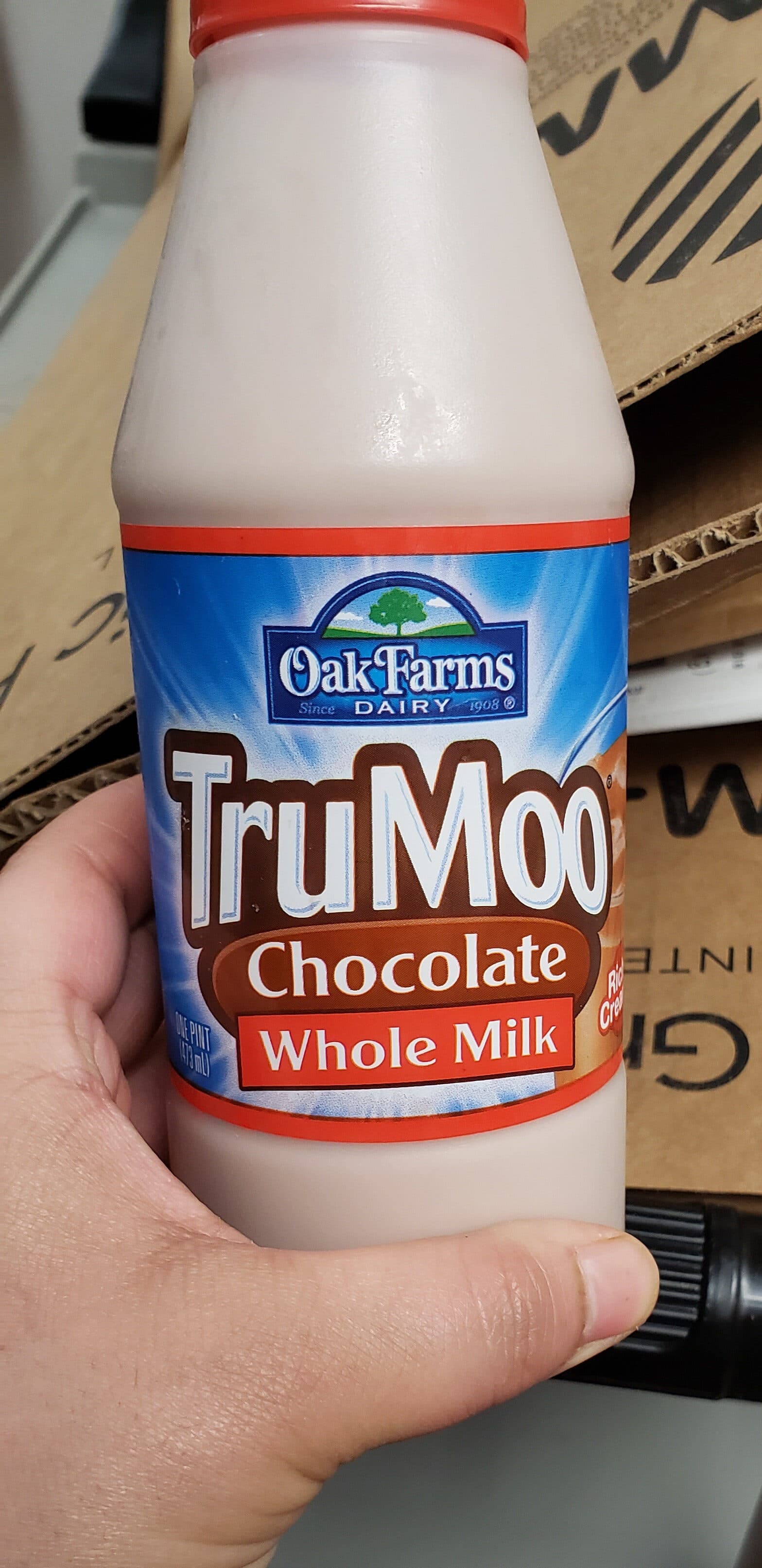 TruMoo Chocolate whole milk packshot