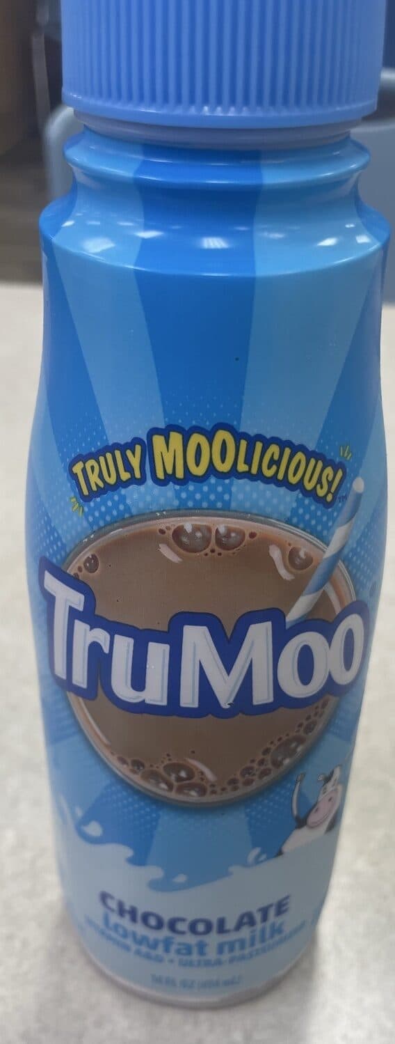 TruMoo Lowfat milk packshot