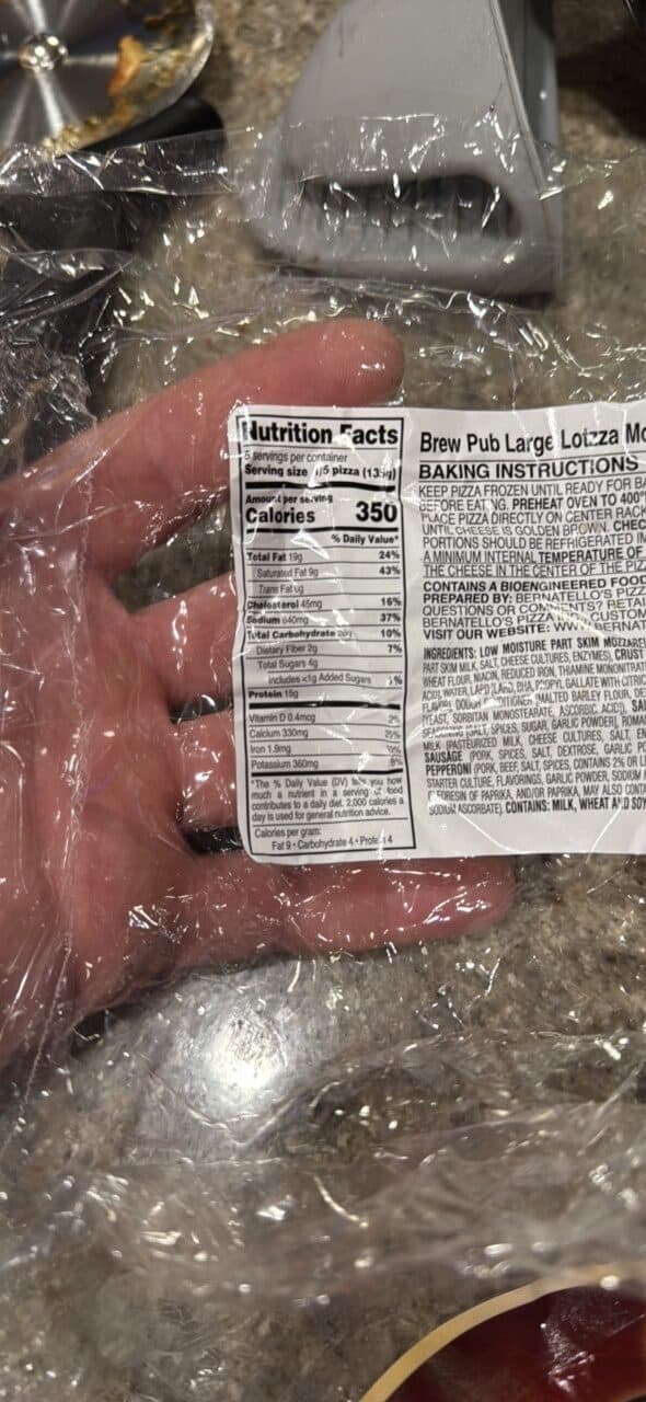Brew Pub Lotzza Motzza Sausage & Pepperoni Pizza packshot