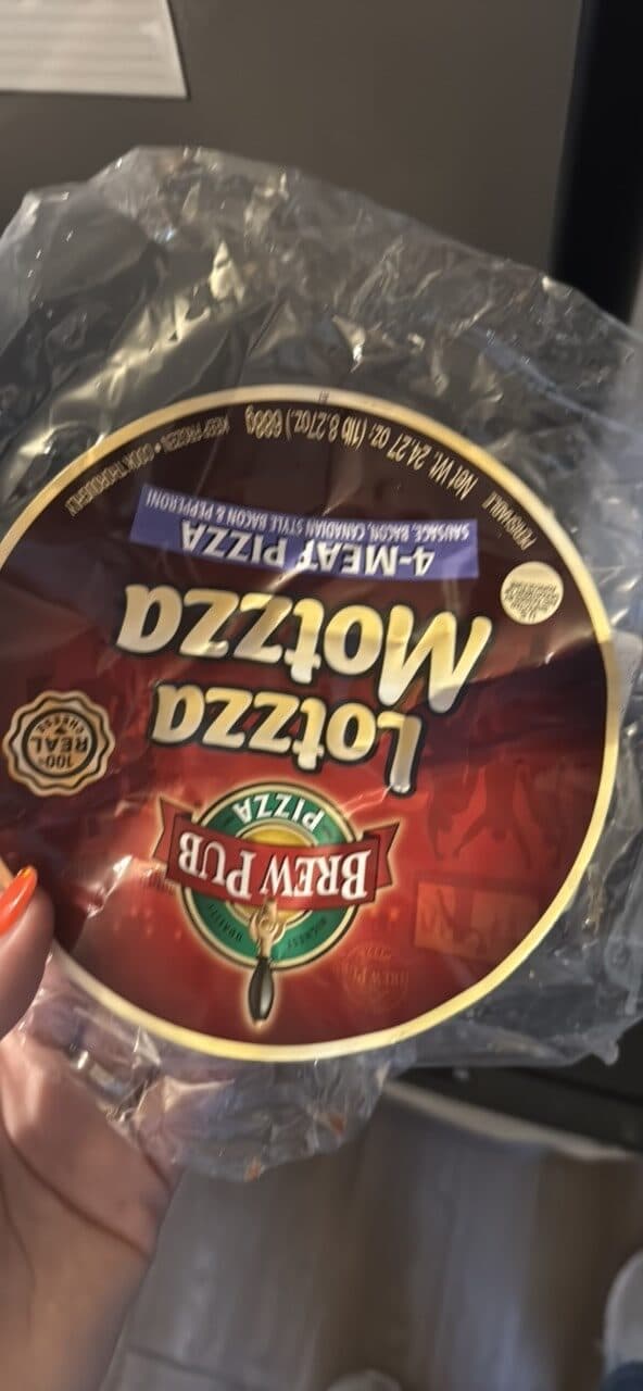 Brew Pub Lotzza Motzza 4-Meat Pizza packshot