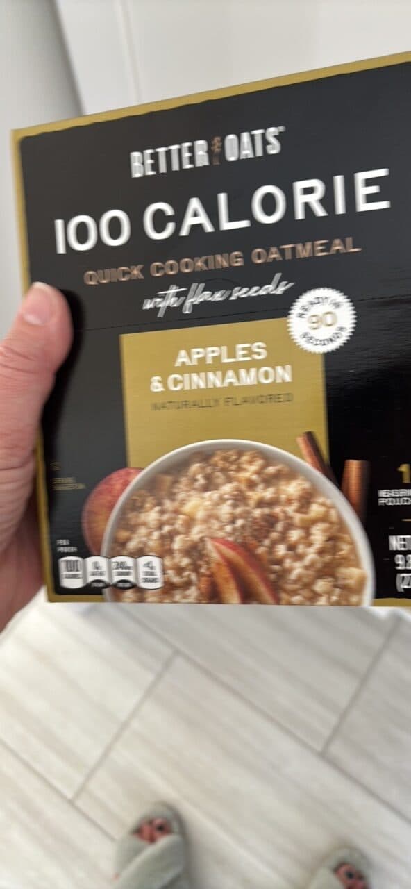Better Oats 100 Calorie Quick Cooking Oatmeal Apples & Cinnamon packshot
