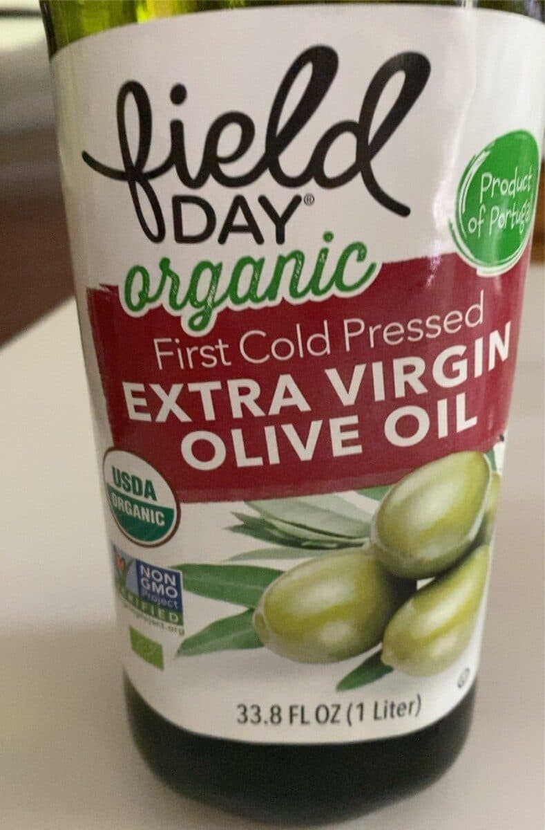 Field Day Organic Extra Virgin Olive Oil packshot