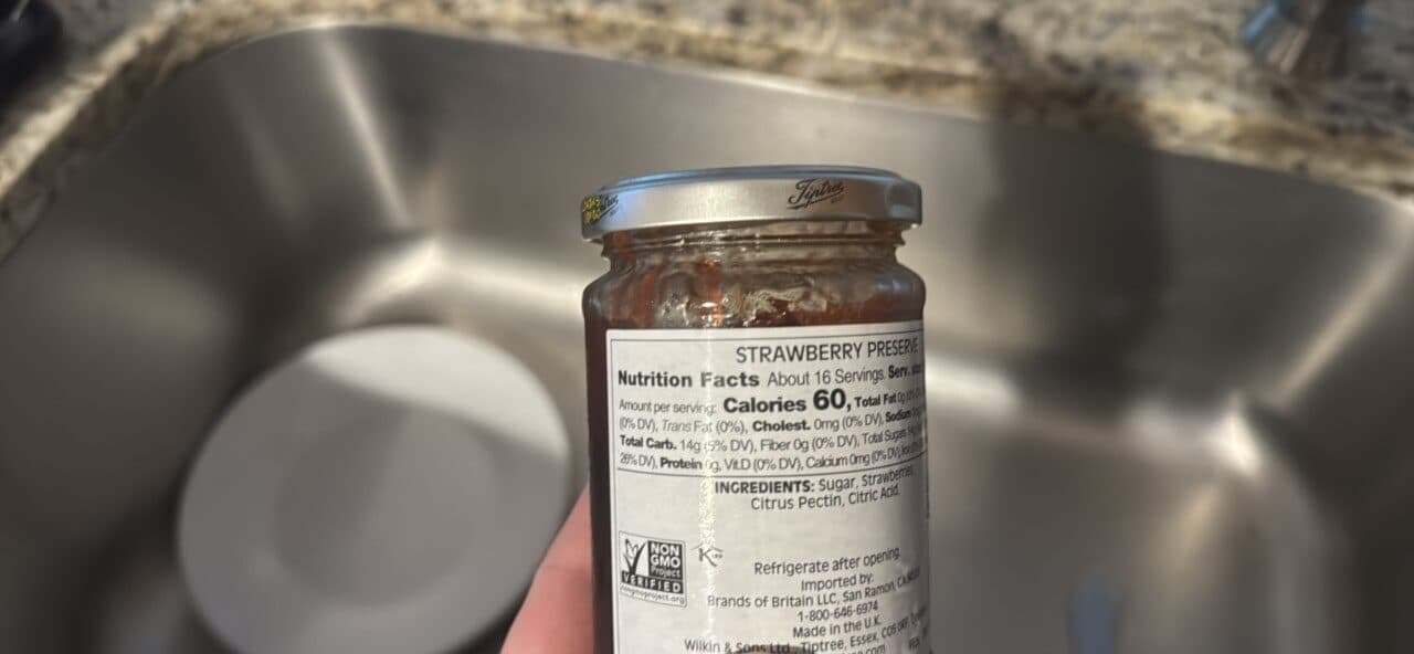 Wilkin & Sons Ltd STRAWBERRY PRESERVE packshot