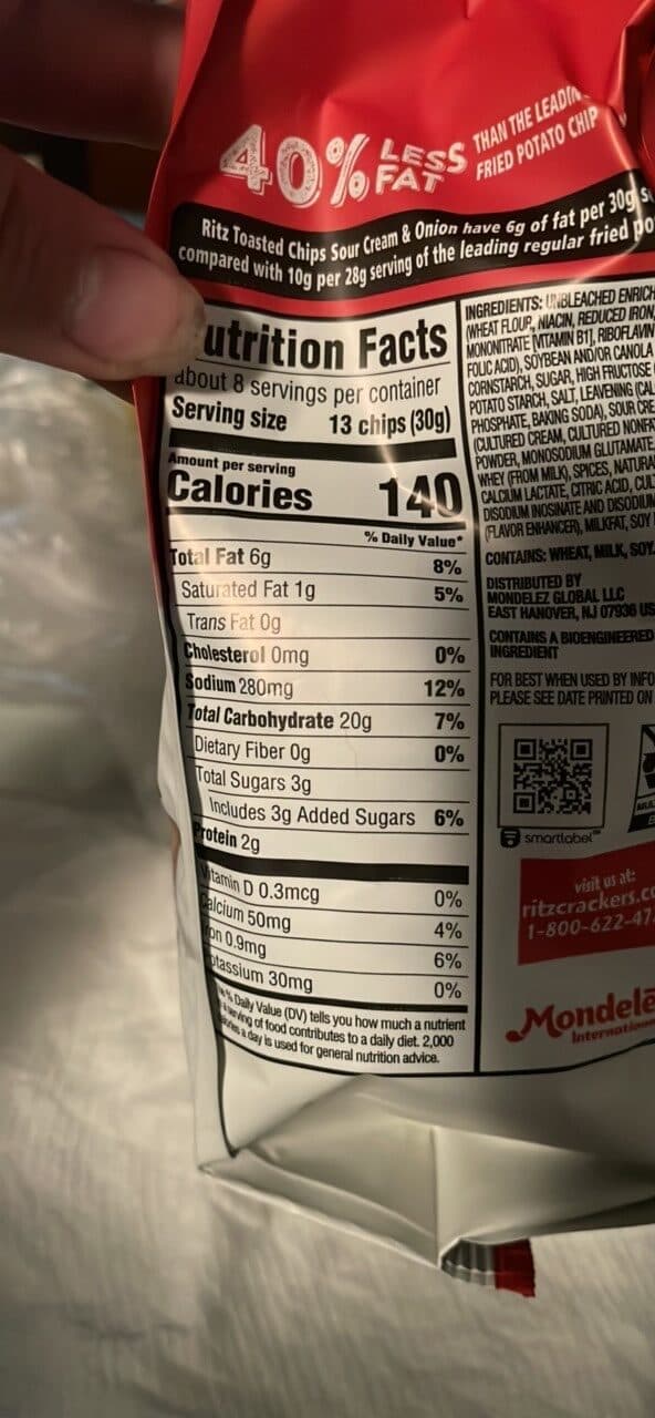 Ritz Toasted Chips sour cream & onion packshot