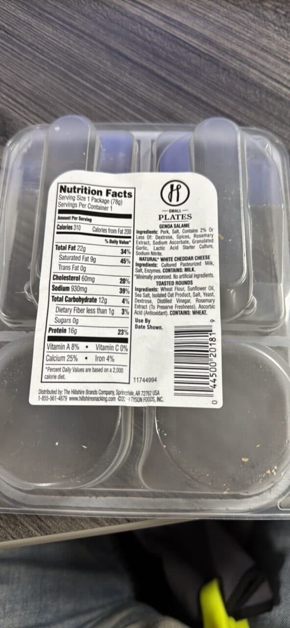 HILLSHIRE SNACKING GENOA SALAME packshot