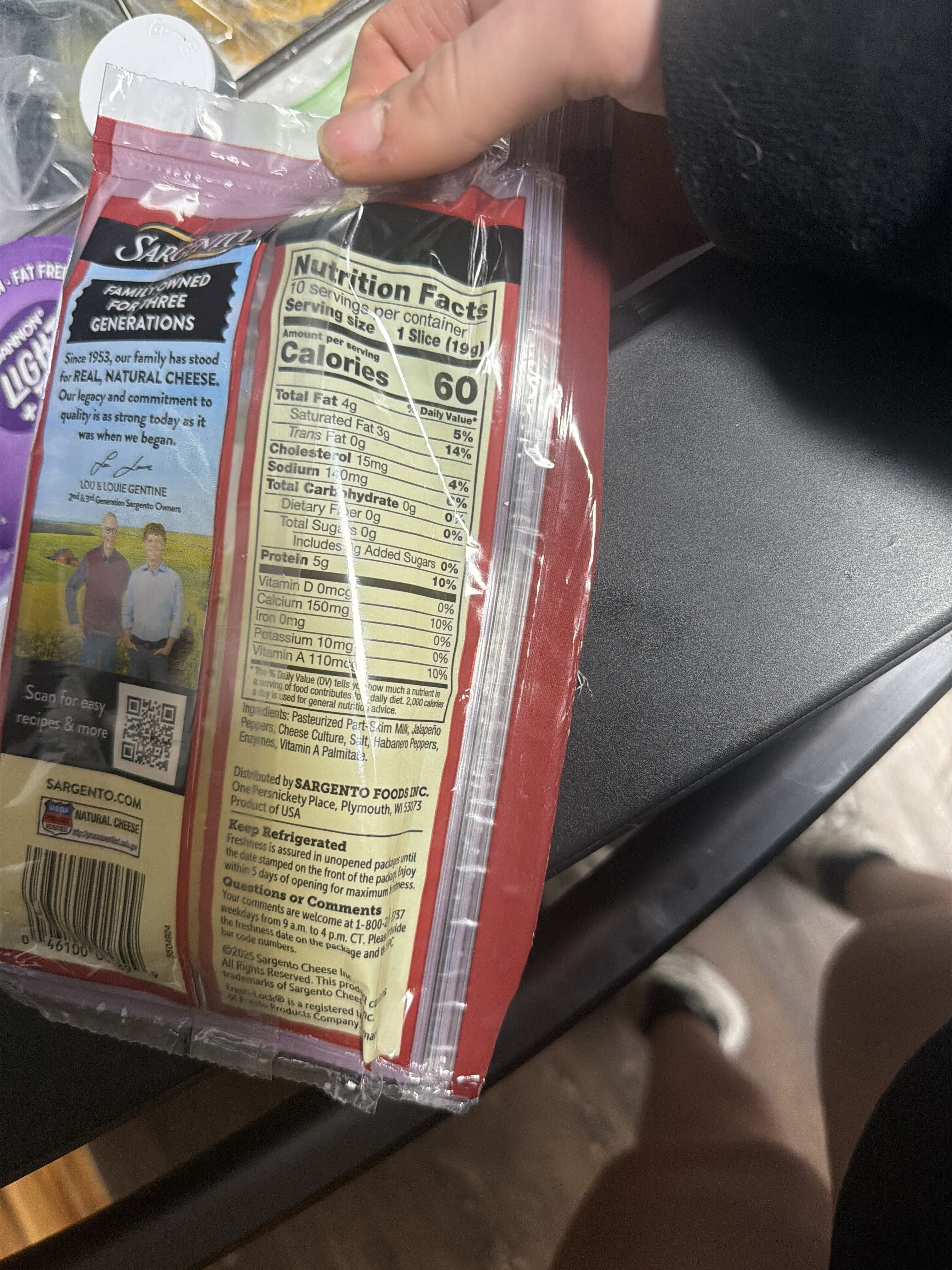 Sargento Pepper Jack Sliced Reduced Fat Monterey Jack Cheese With Jalapeño & Habanero Peppers packshot