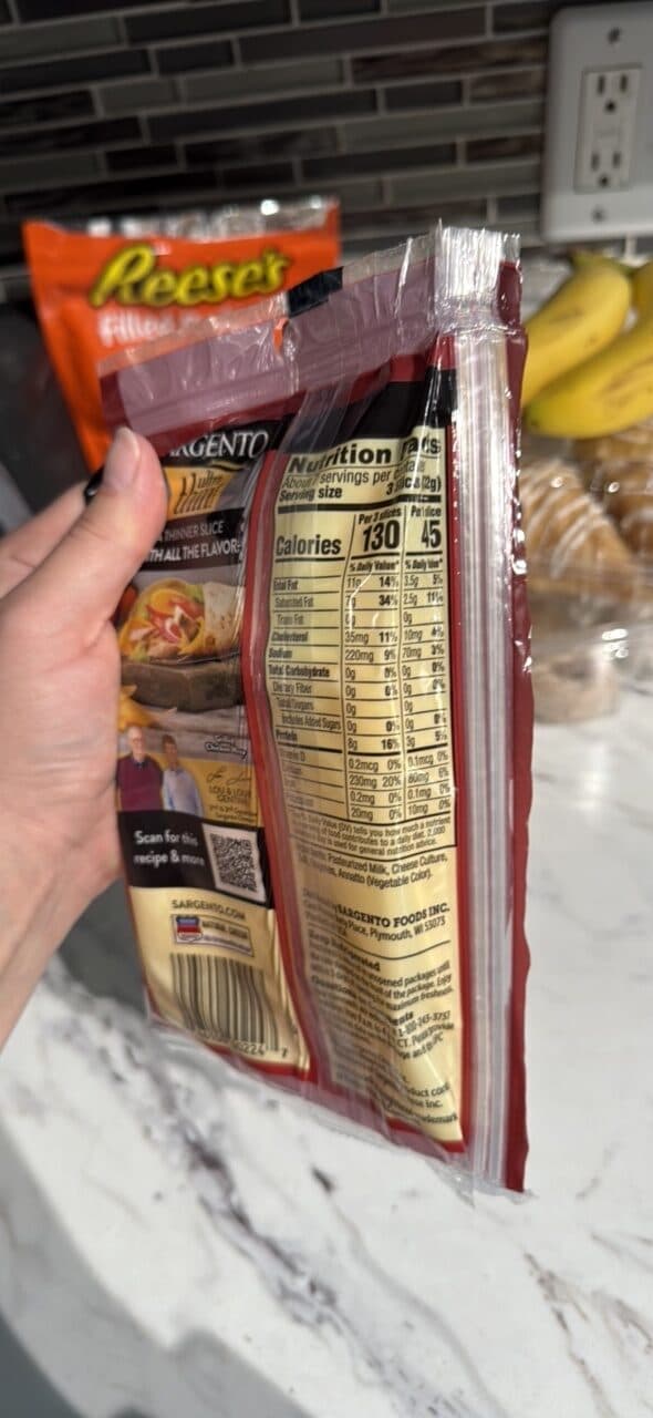 Sargento Natural Cheese Mild Cheddar Ultra Thin Cheddar Cheese packshot
