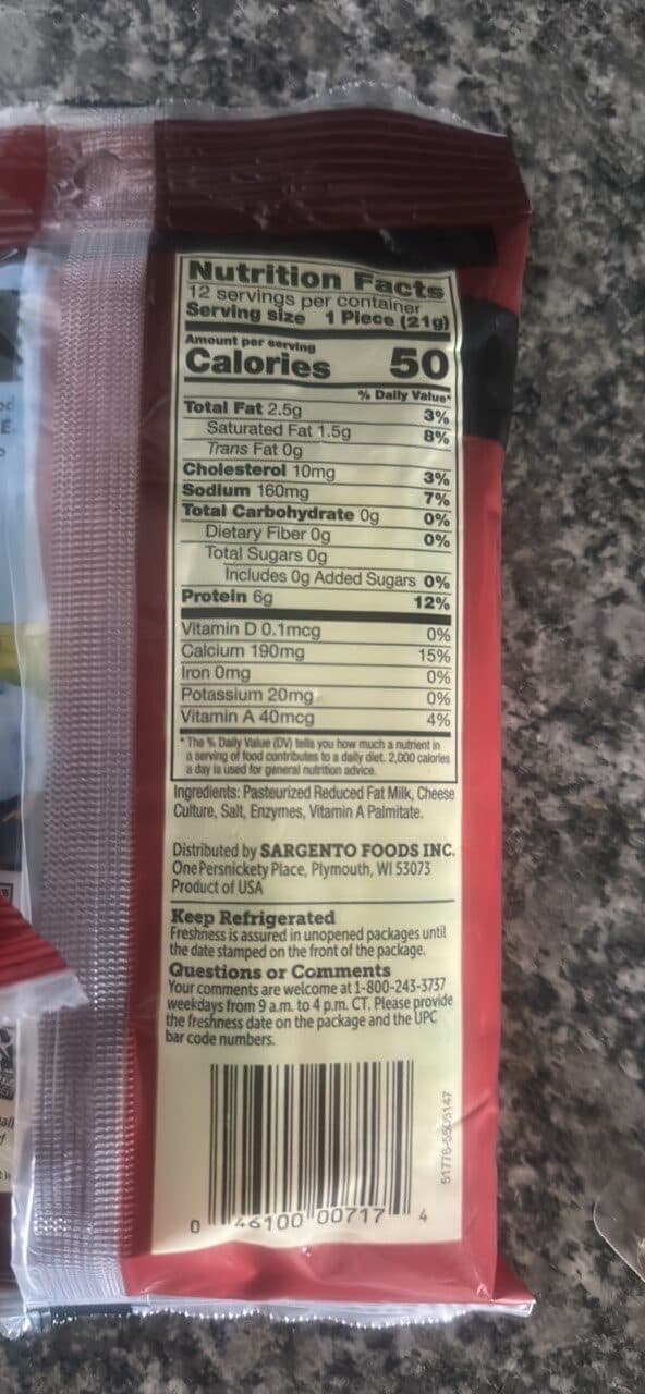 Sargento Natural Cheese Light String Cheese Reduced Fat Low Moisture Mozzarella Cheese packshot
