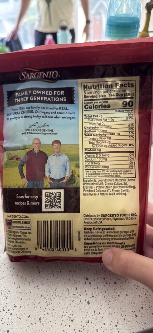 Sargento Whole Milk Mozzarella Shredded Low Moisture Mozzarella Cheese packshot
