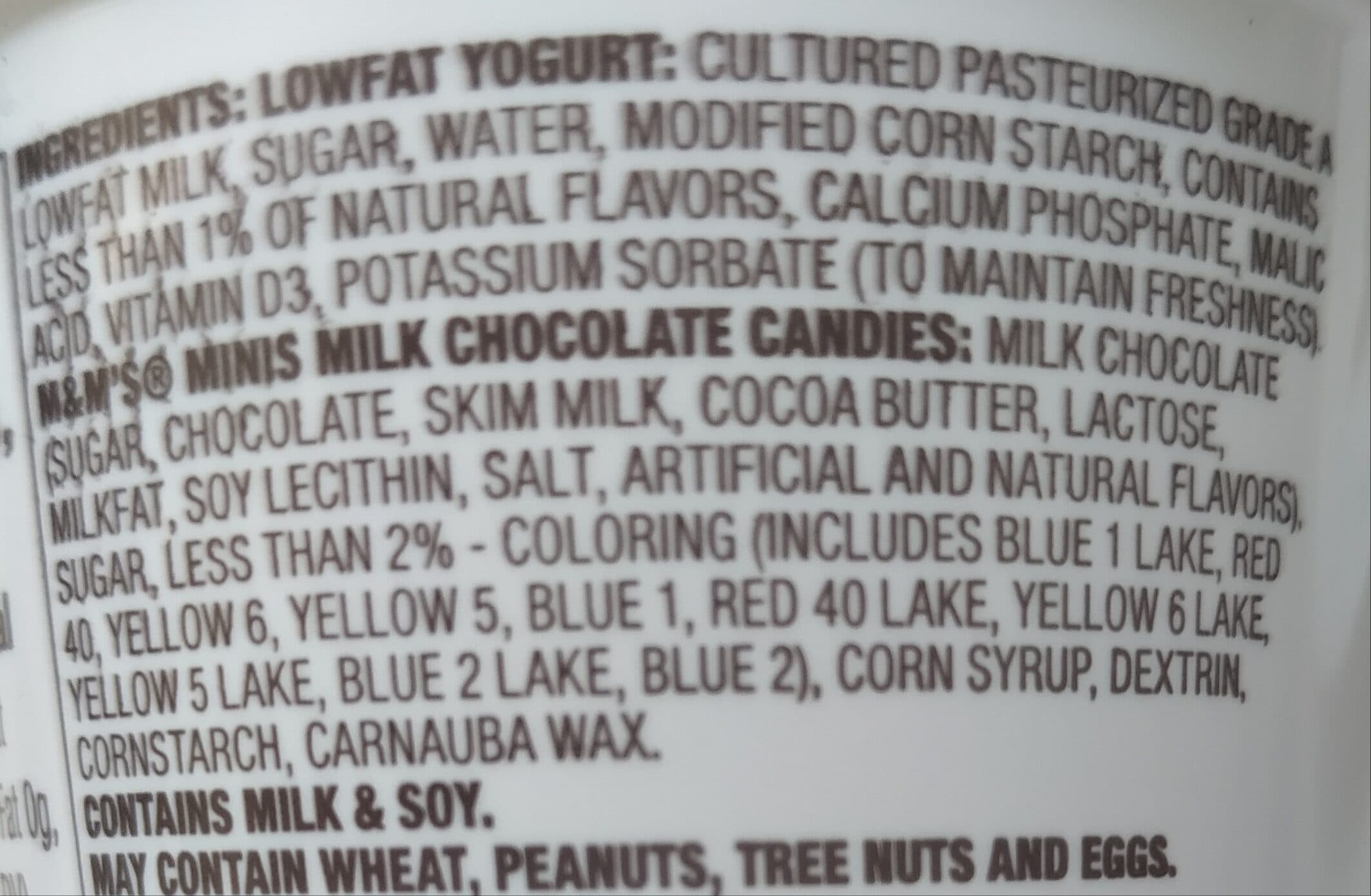 Danone Yocrunch yogurt vanilla with m &m's packshot