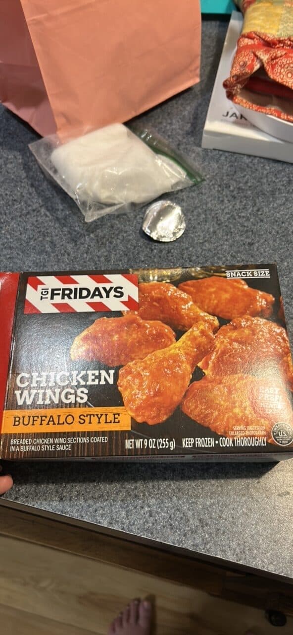 TGI Fridays Chicken Wings Buffalo Style packshot