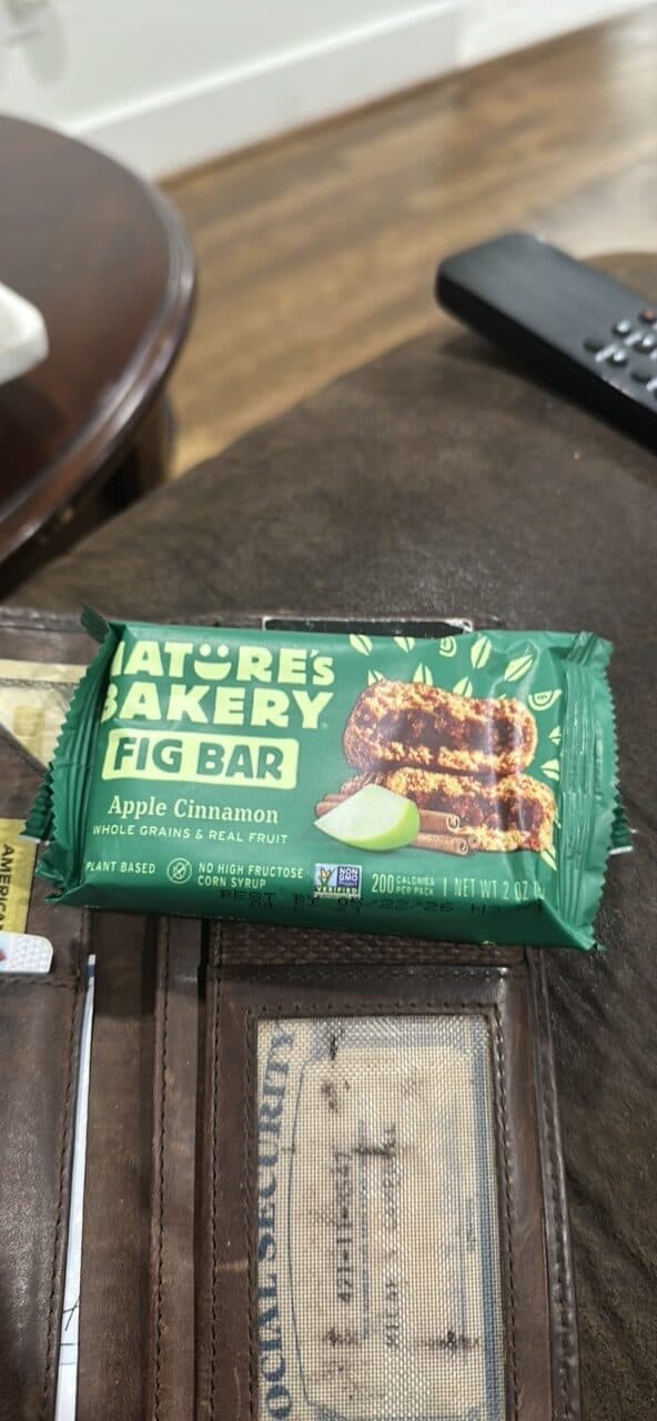 NATURE'S BAKERY FIG BAR Apple Cinnamon packshot