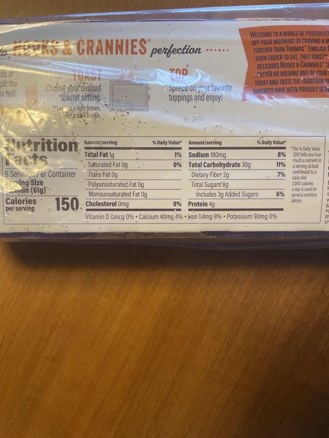 Thomas' English Muffins Cinnamon Raisin packshot