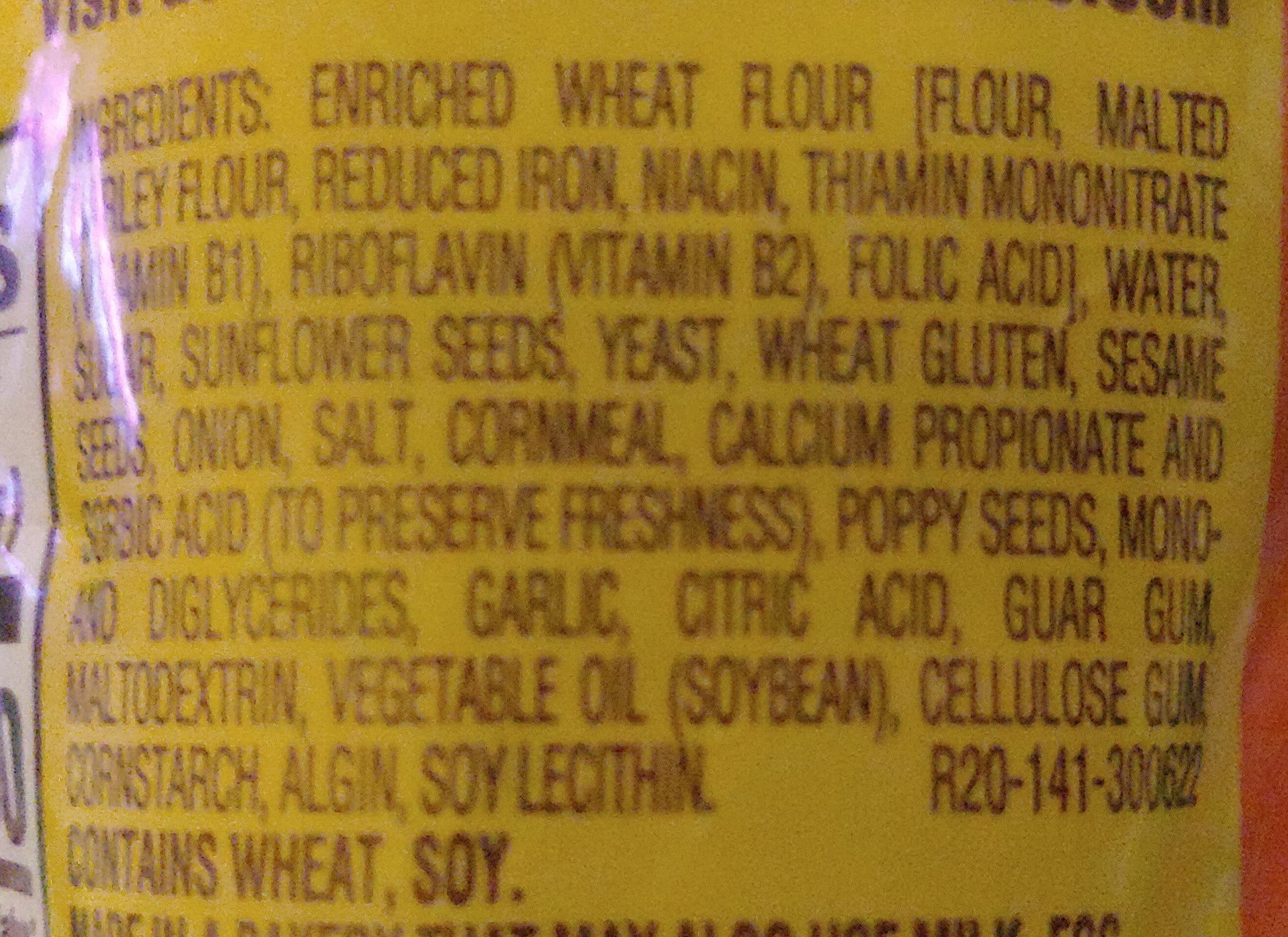 Thomas' Everything Bagels packshot