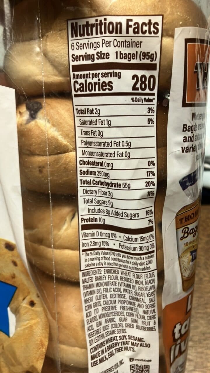 Thomas Blueberry Bagels packshot