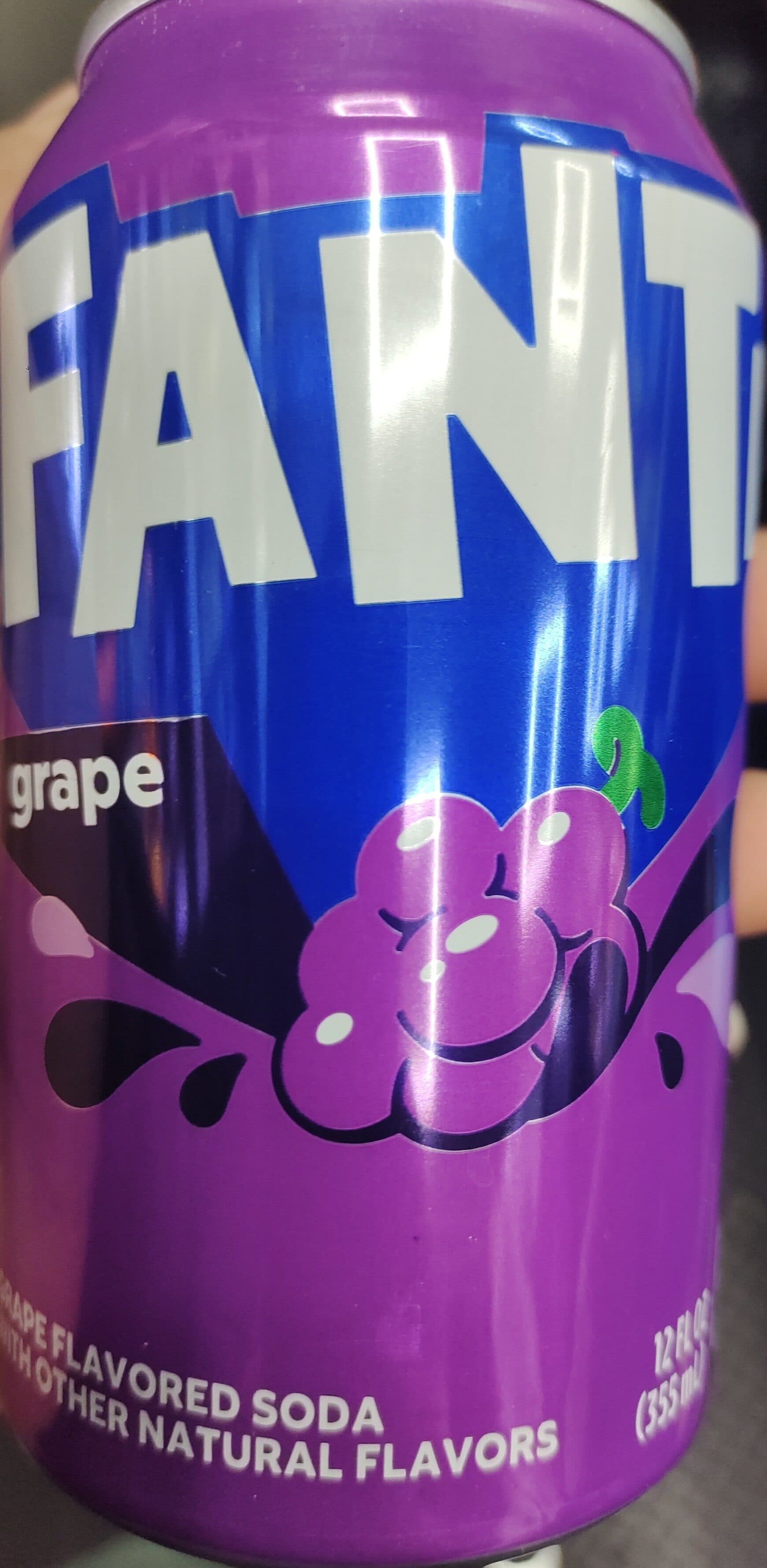 Fanta Fanta grape packshot