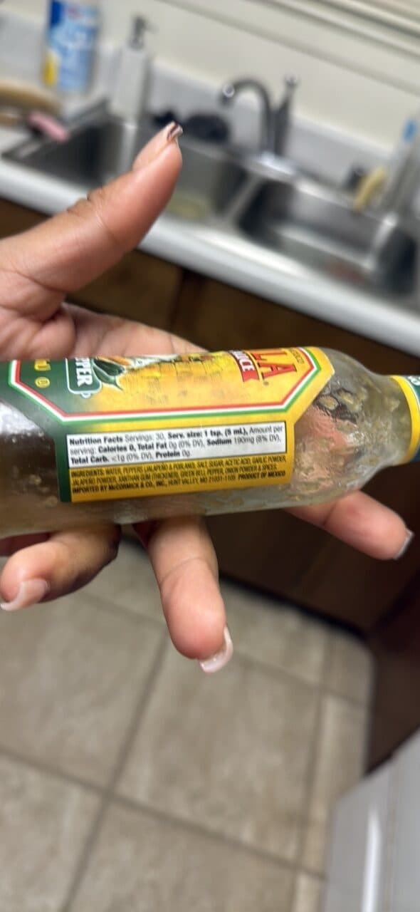 CHOLULA HOT SAUCE packshot