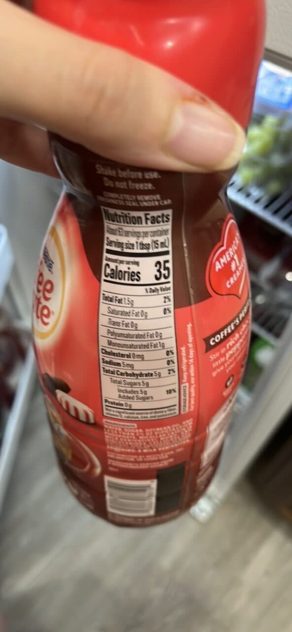 Nestlé Coffee mate Peppermint Mocha Coffee Creamer packshot