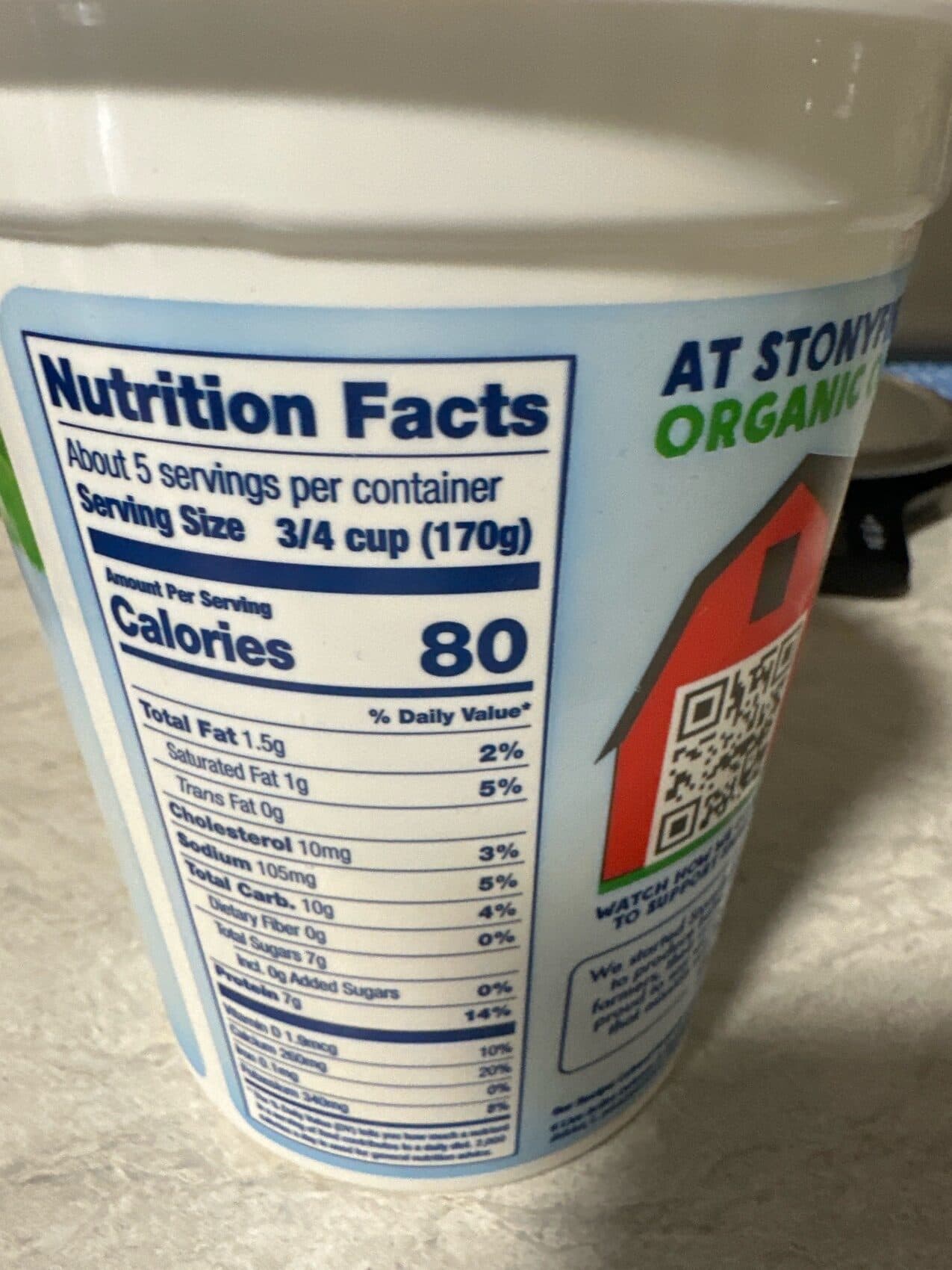 Stonyfield Organic Lowfat Plain Yogurt packshot