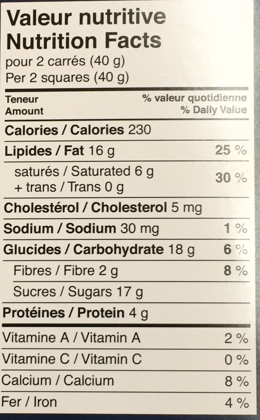 DIPA Chocolat au lait aux noisettes entières packshot
