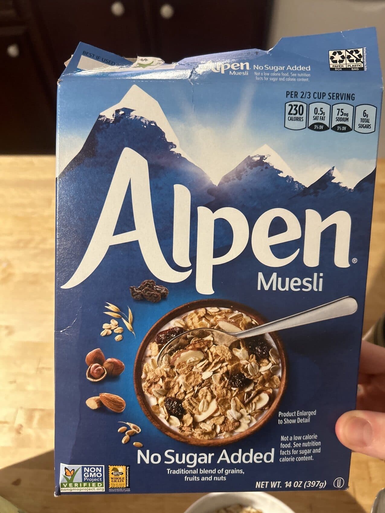 Alpen Muesli packshot