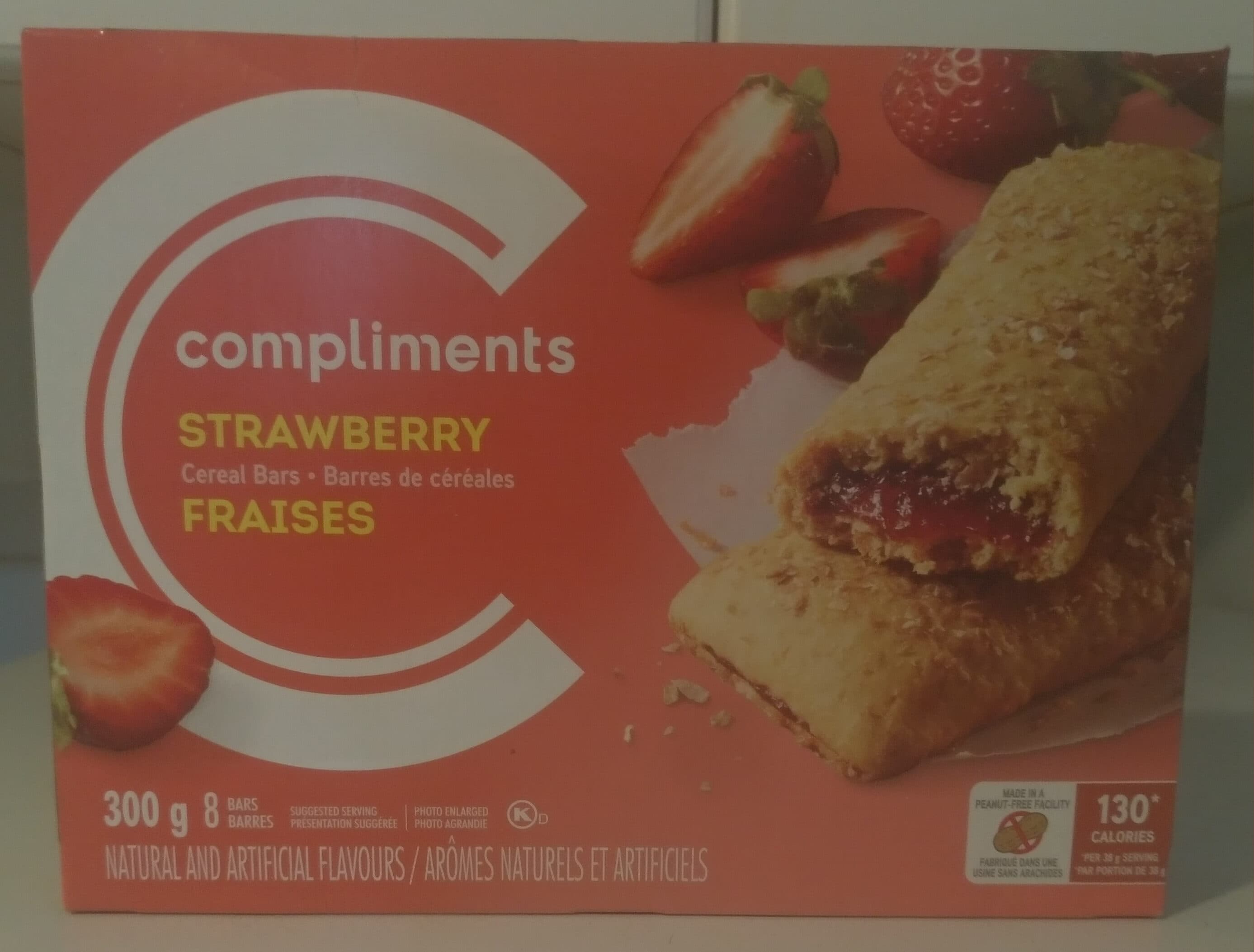 Compliments Strawberry Cereal Bars packshot