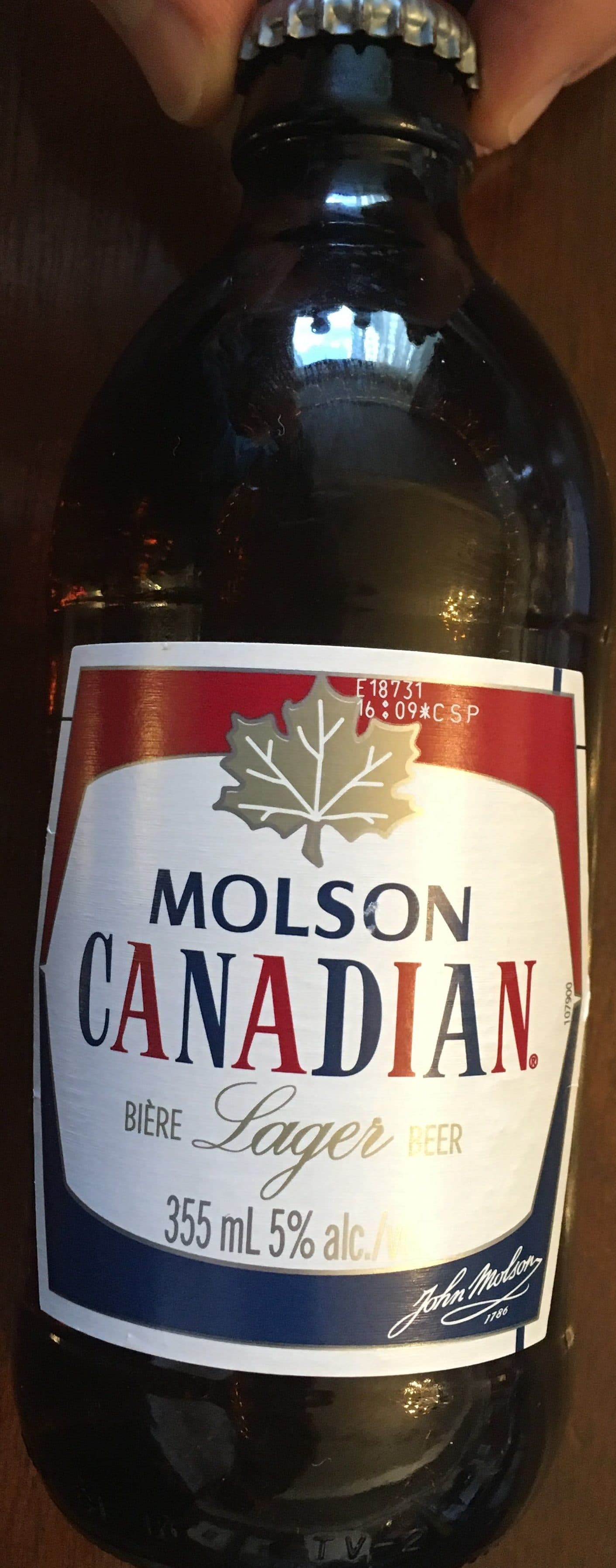 Molson Canadian Lager Beer packshot