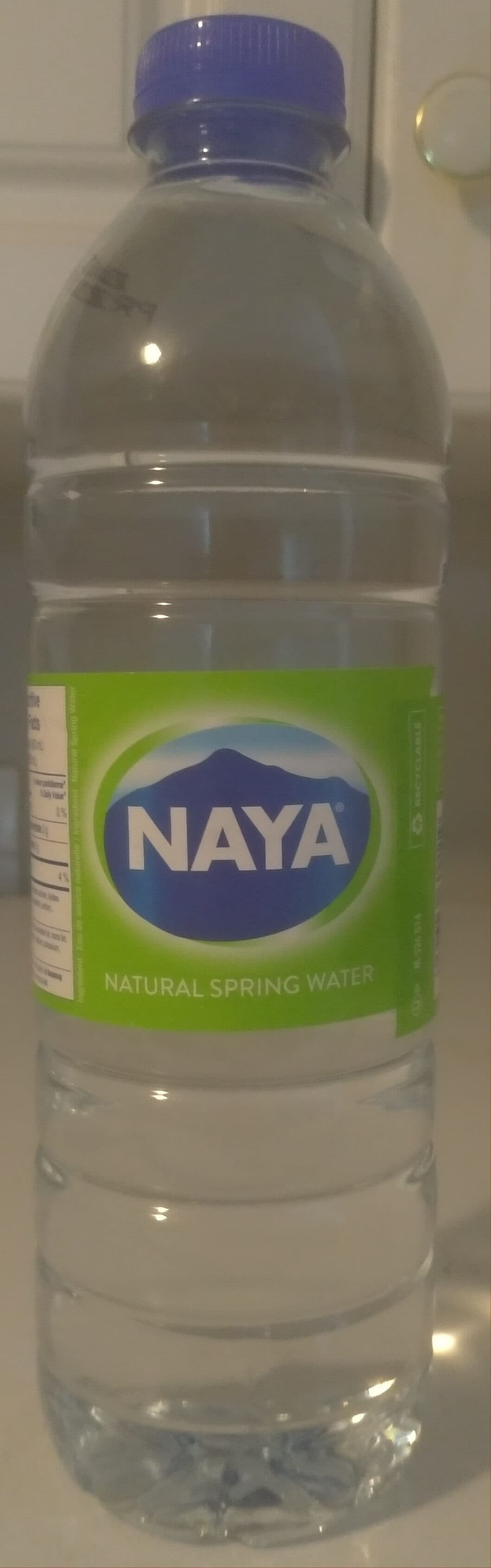 Naya Eau de source naturelle packshot