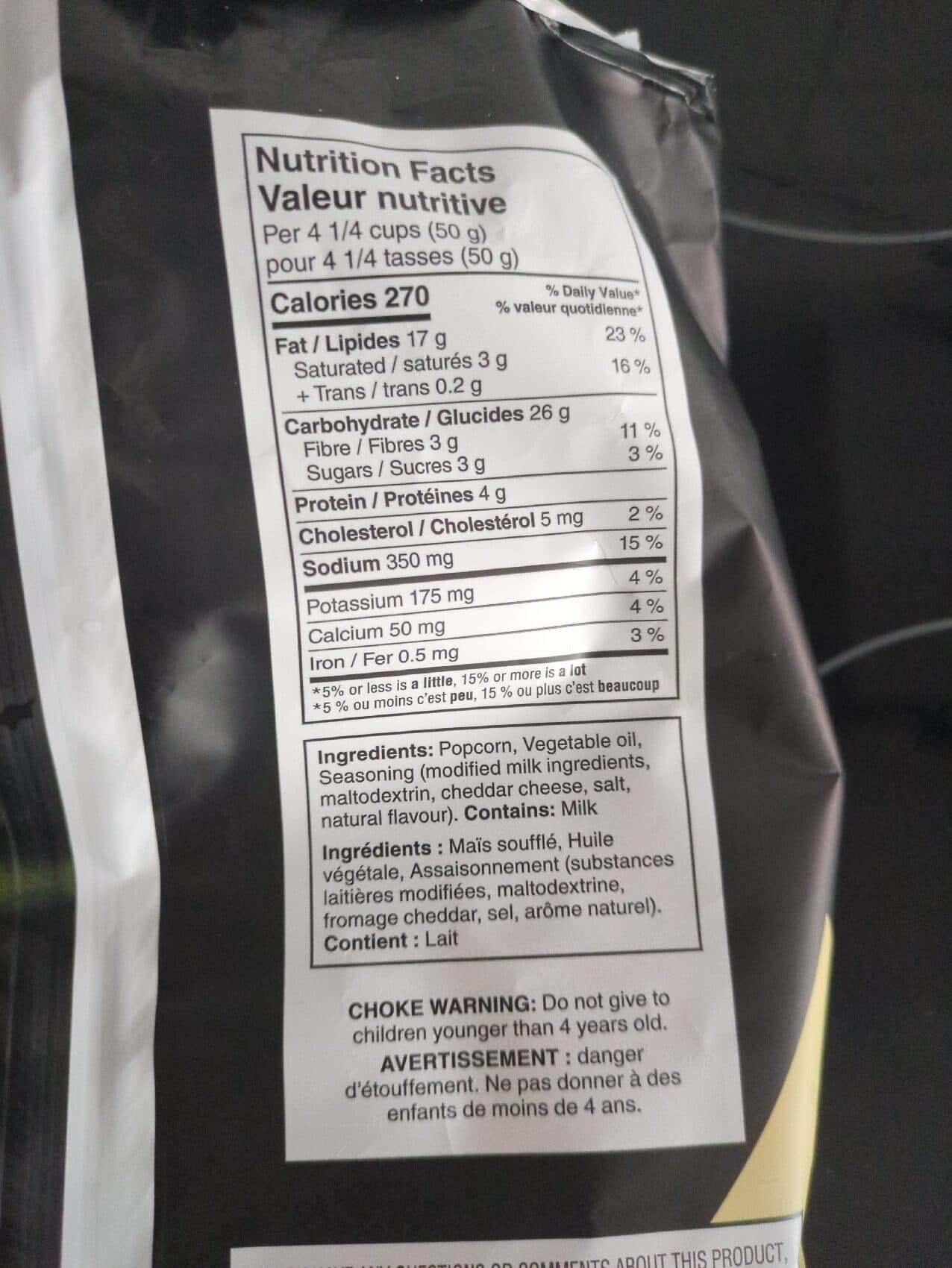Smartfood WHITE CHEDDAR popcorn packshot