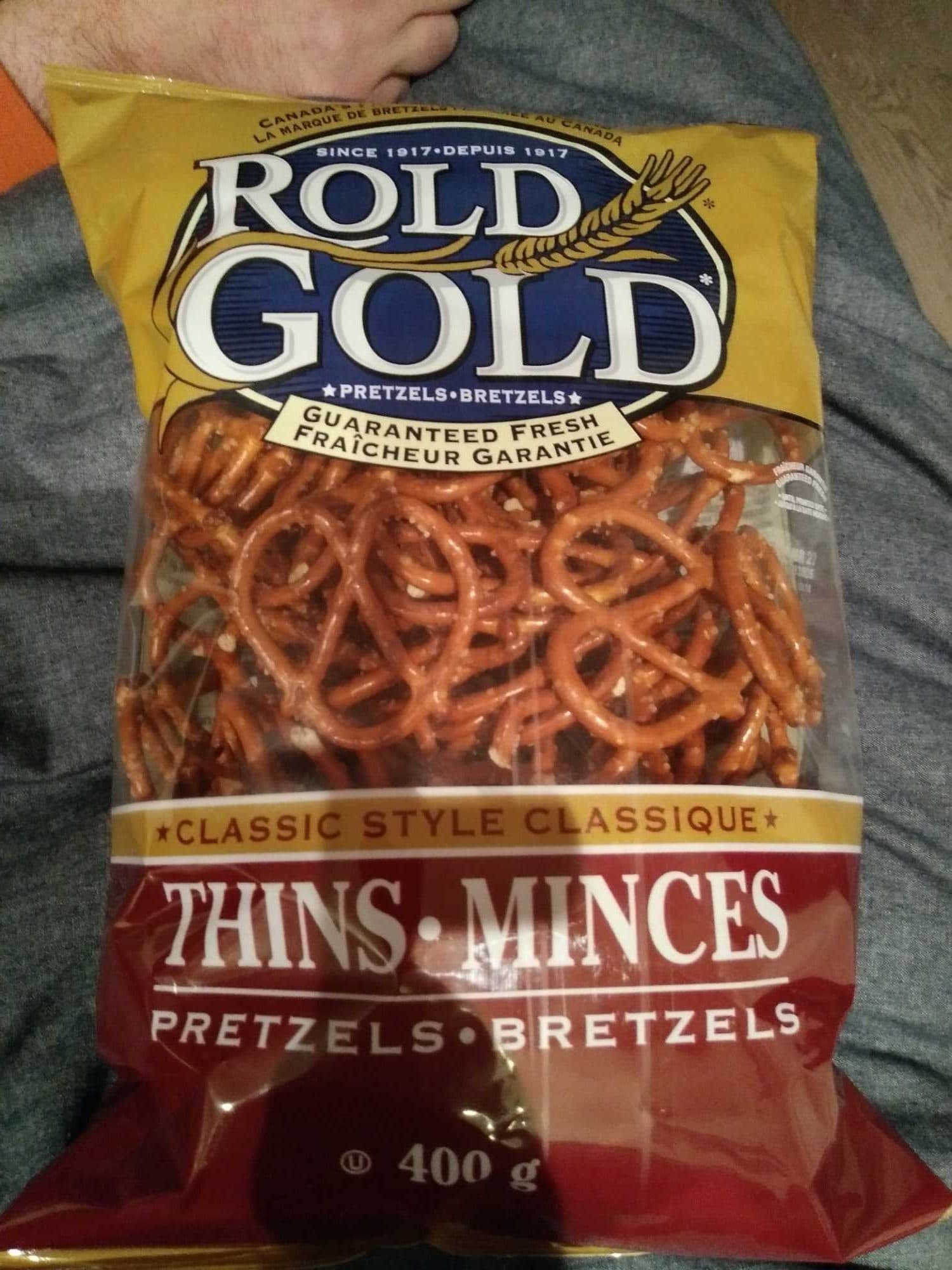 Frito Lay Bretzels packshot
