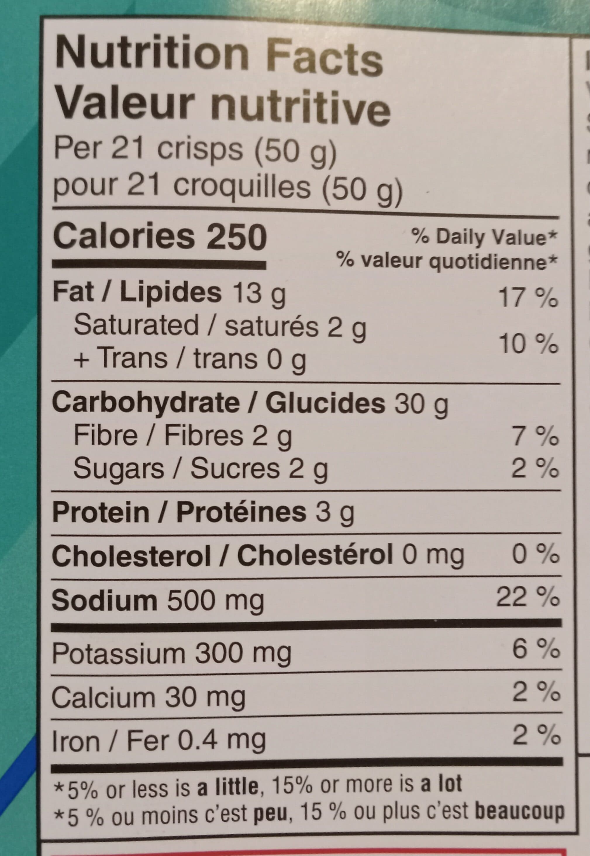Stax Salt & Vinegar Flavoured Potato Crisps packshot